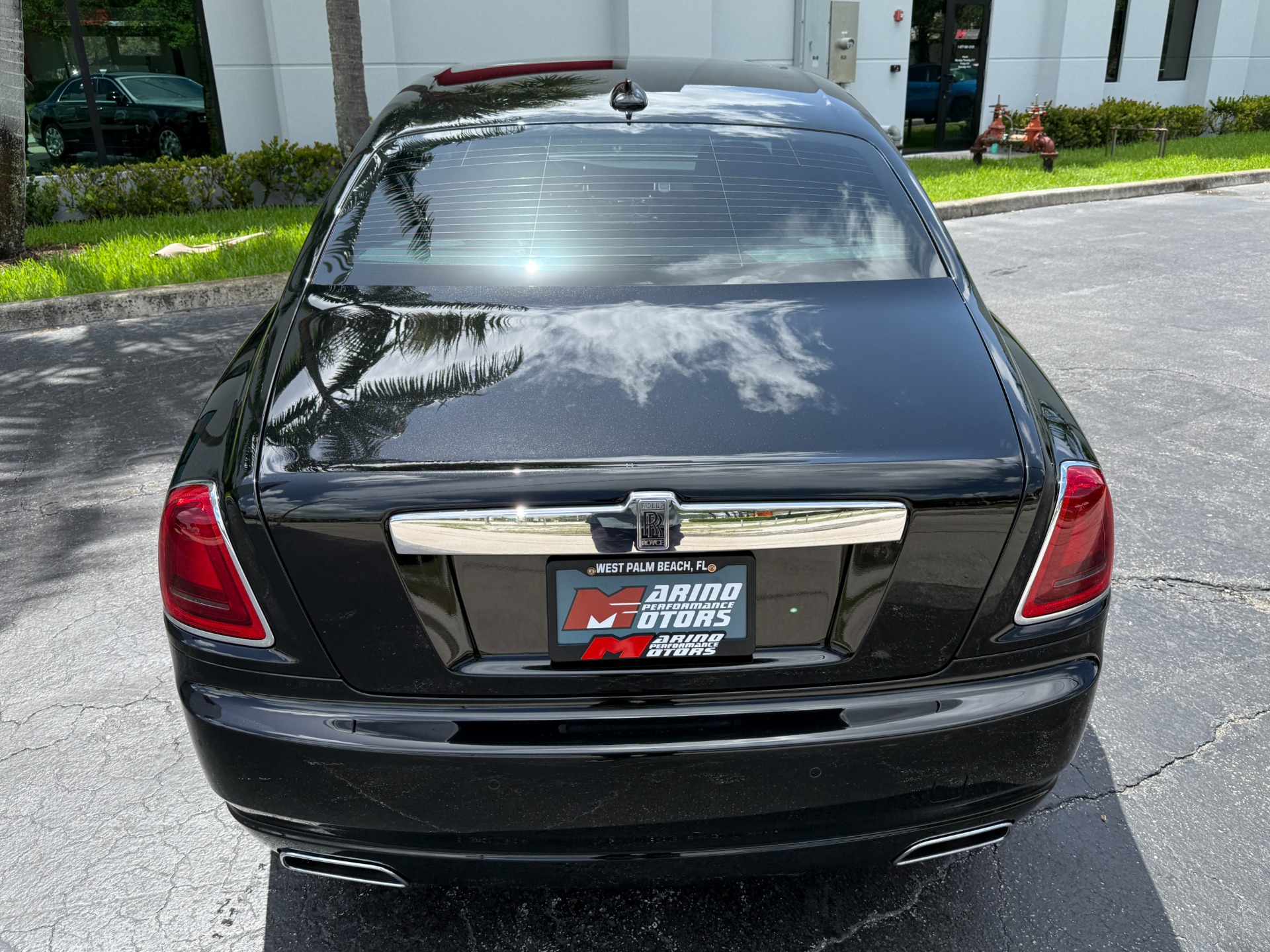 Used-2013-Rolls-Royce-Ghost