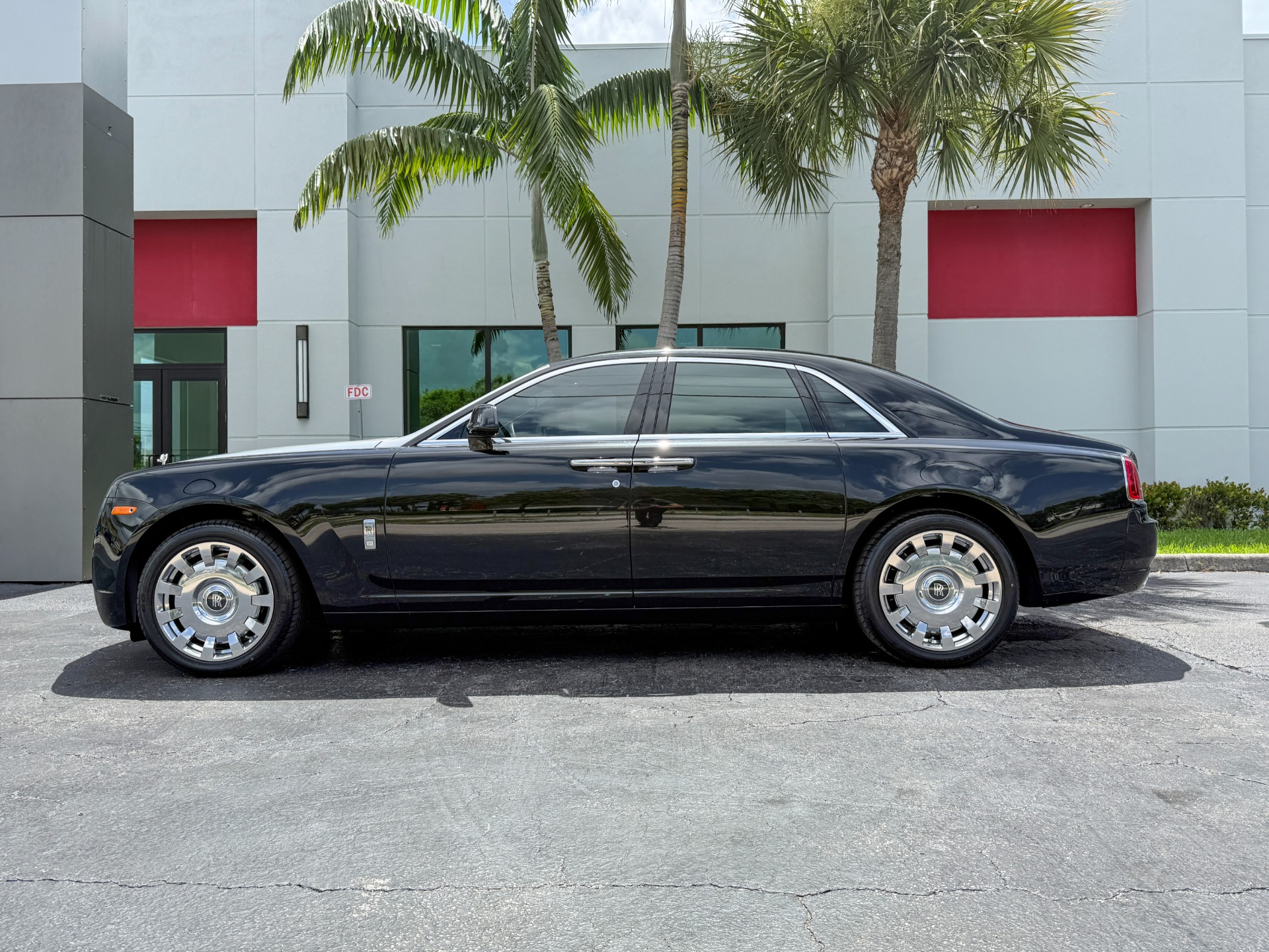 Used-2013-Rolls-Royce-Ghost