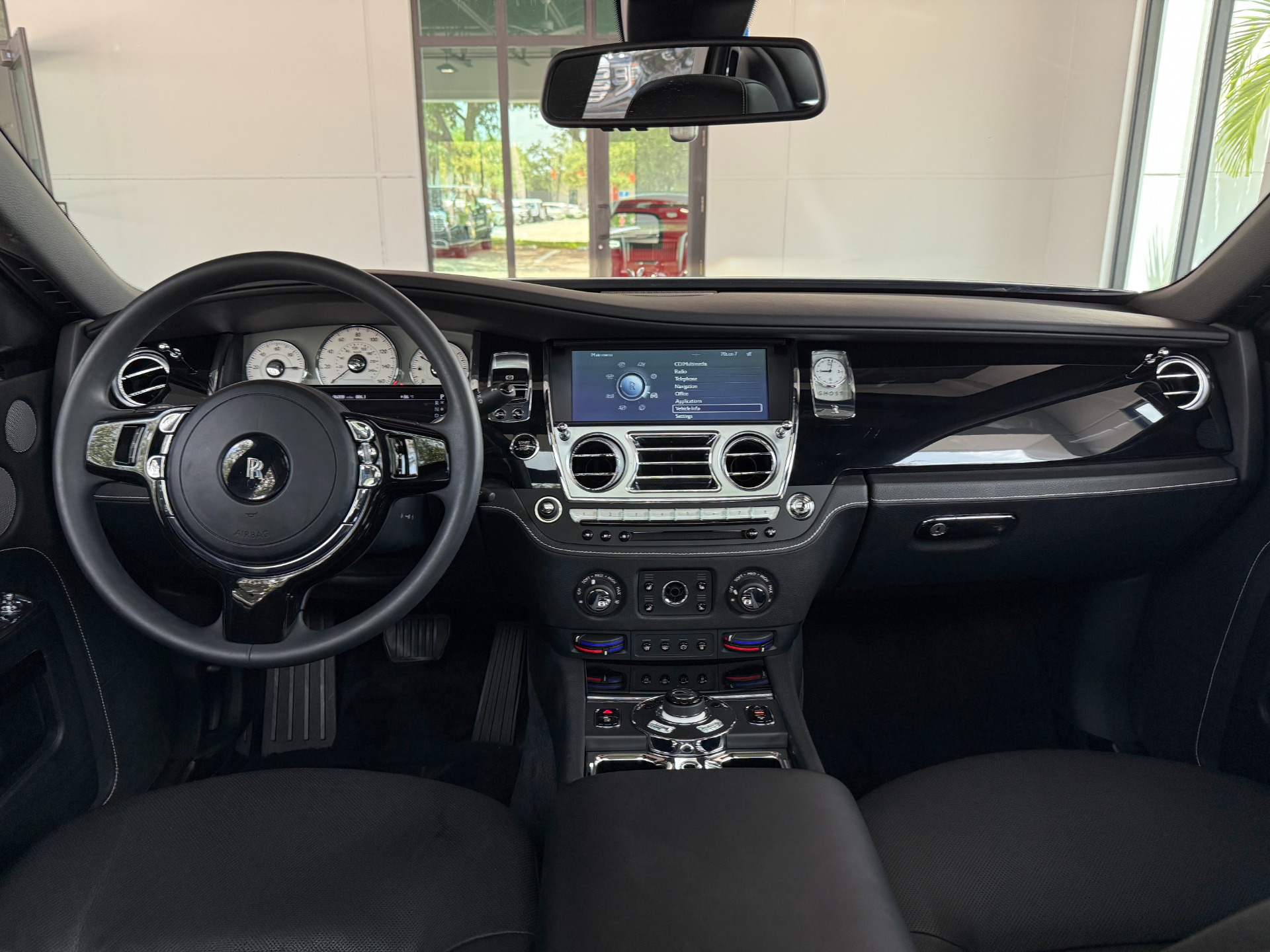 Used-2013-Rolls-Royce-Ghost