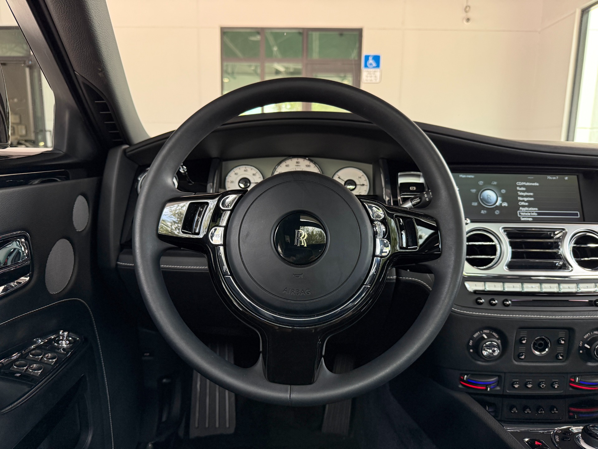 Used-2013-Rolls-Royce-Ghost
