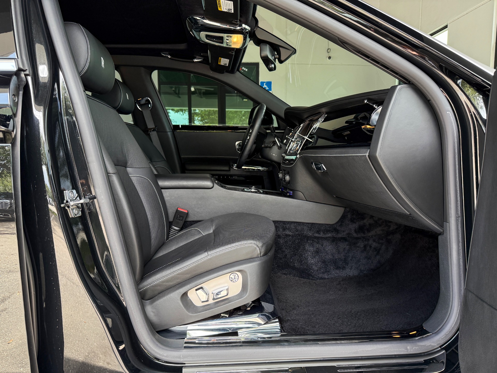 Used-2013-Rolls-Royce-Ghost