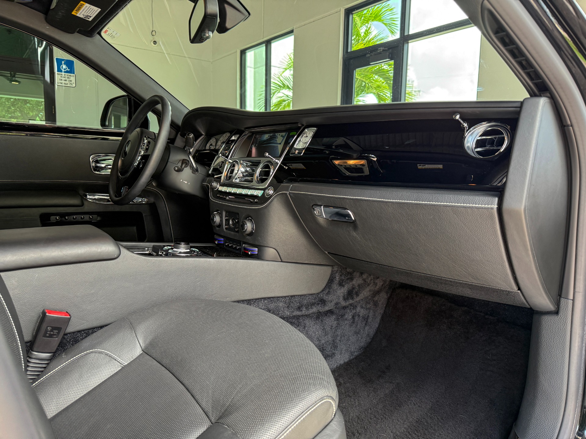 Used-2013-Rolls-Royce-Ghost