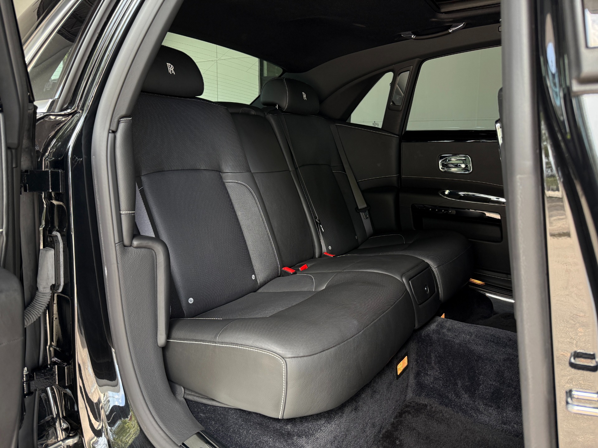 Used-2013-Rolls-Royce-Ghost