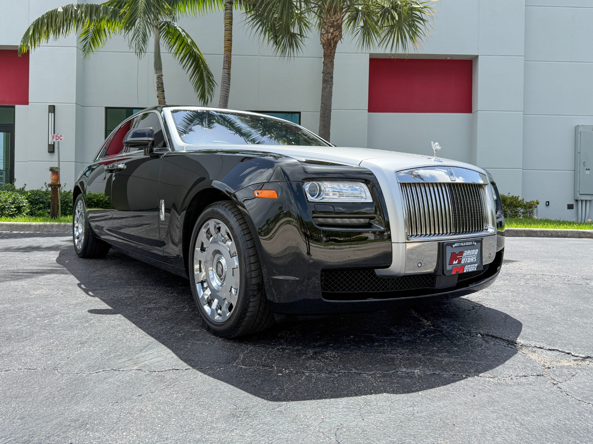 Used-2013-Rolls-Royce-Ghost