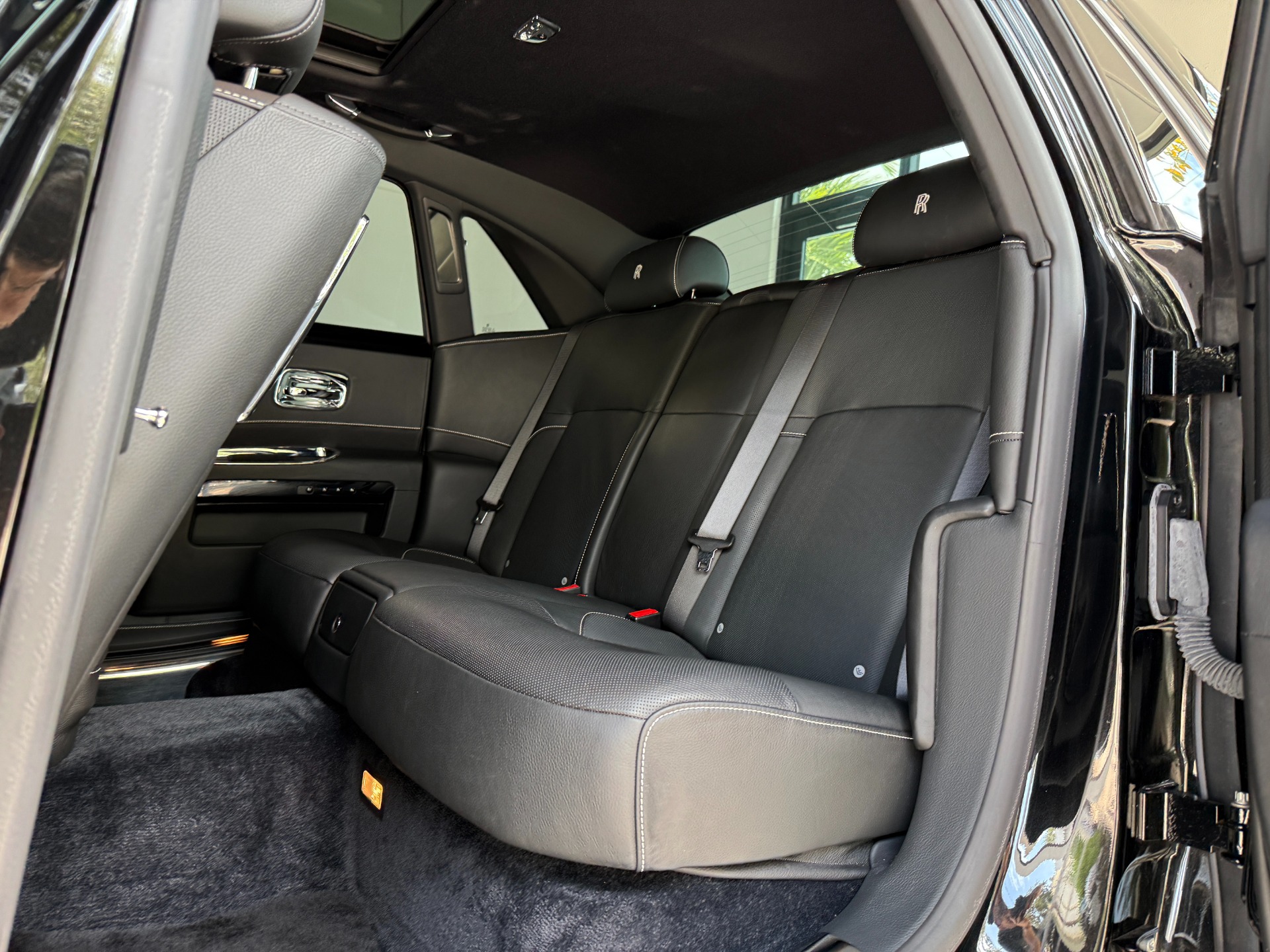 Used-2013-Rolls-Royce-Ghost