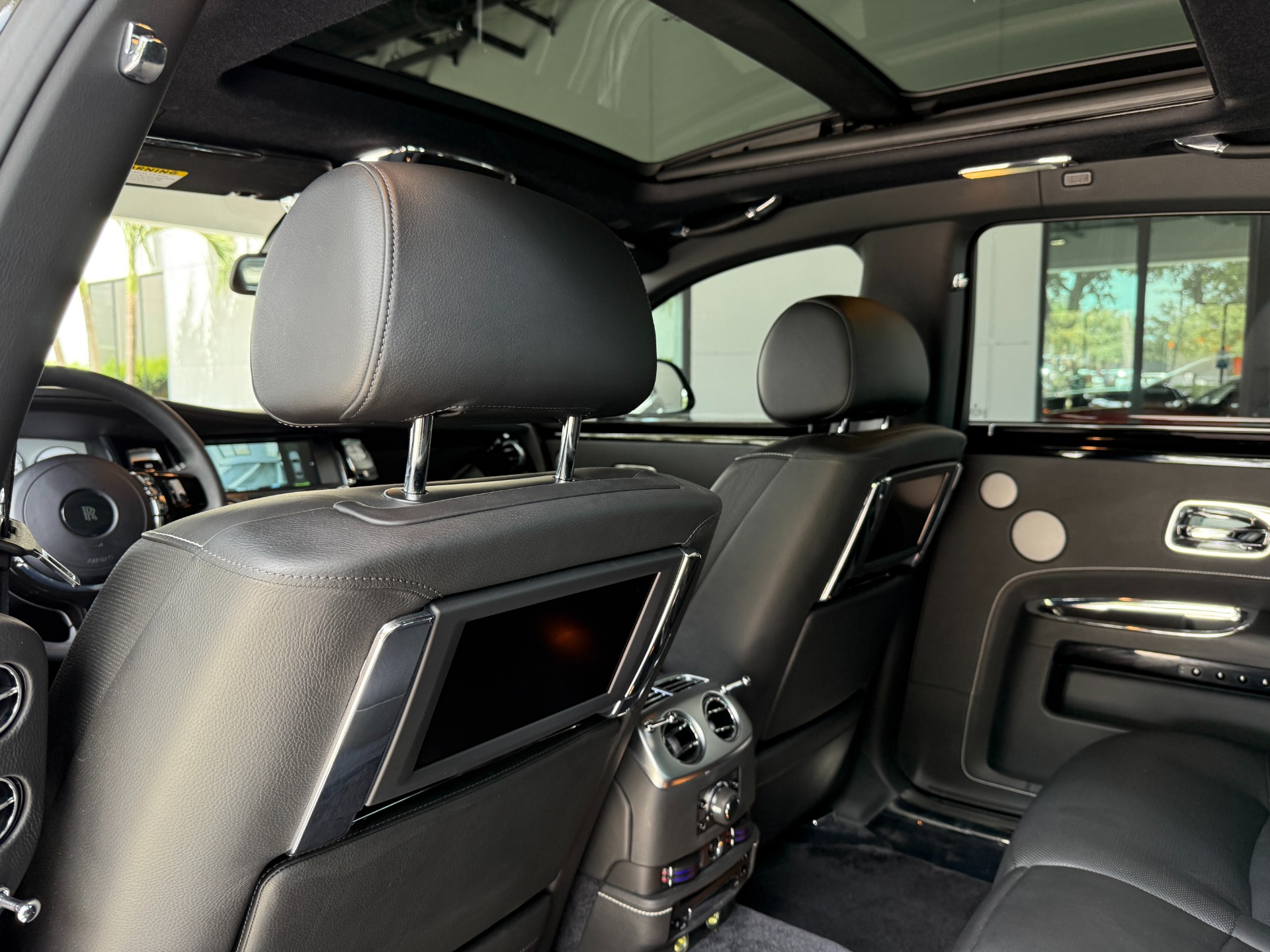 Used-2013-Rolls-Royce-Ghost