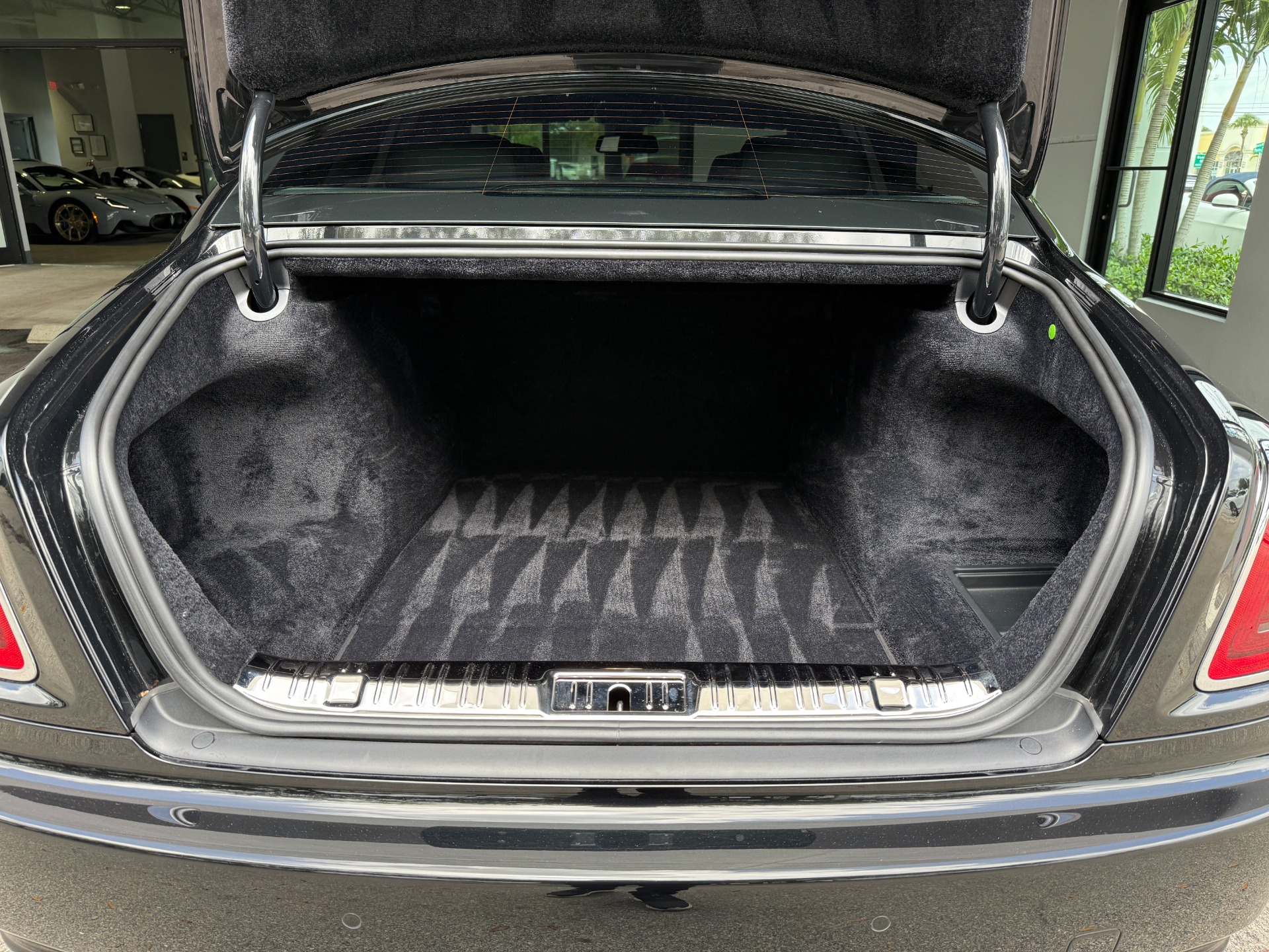 Used-2013-Rolls-Royce-Ghost