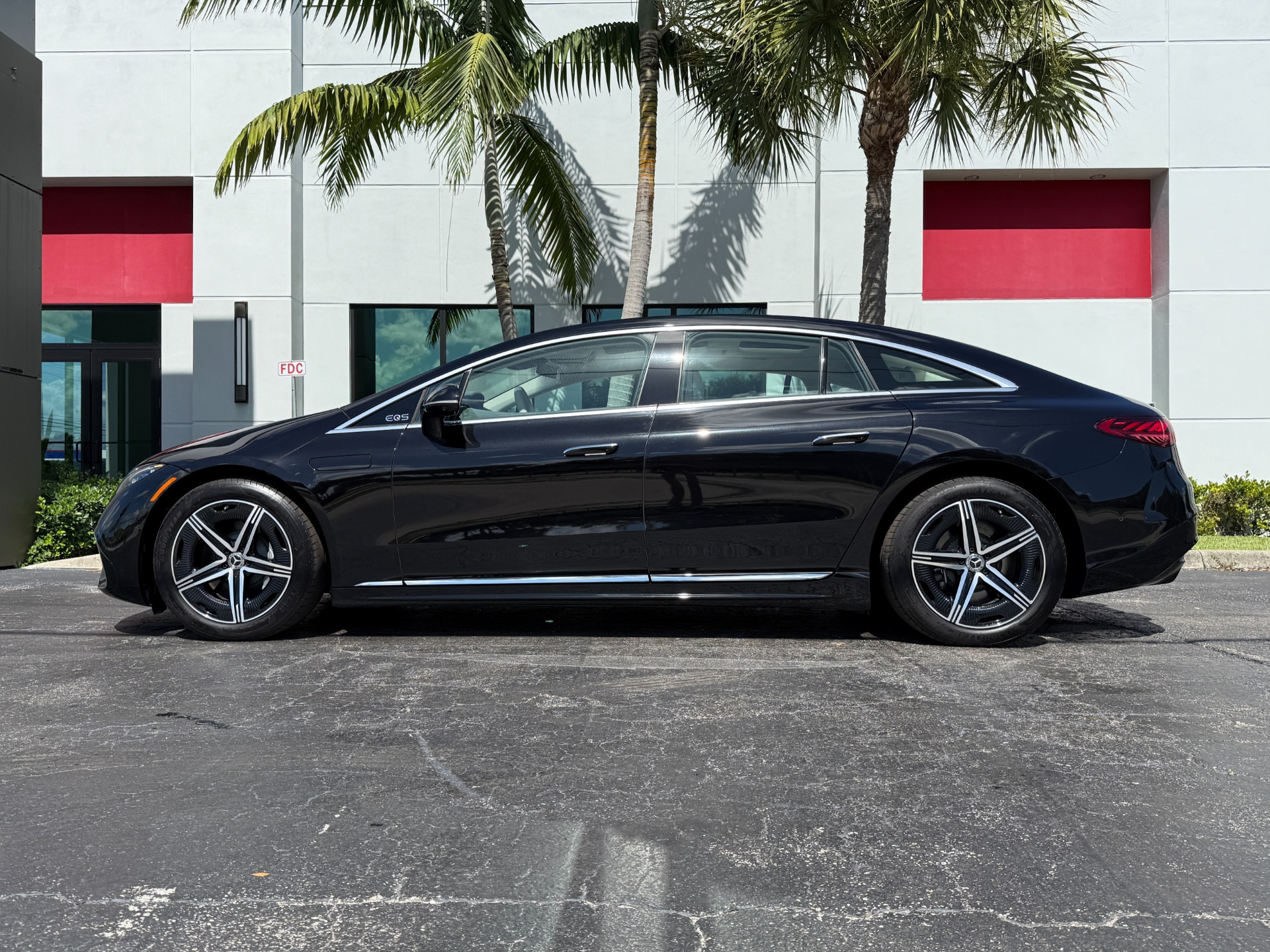 Used-2024-Mercedes-Benz-EQS-EQS-450+