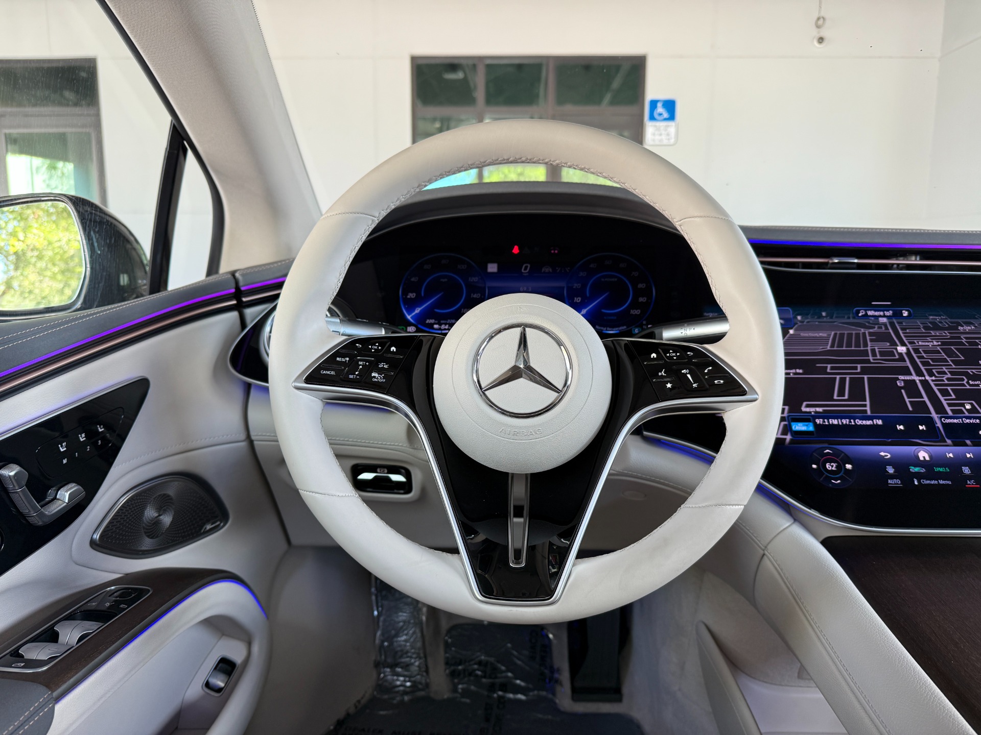 Used-2024-Mercedes-Benz-EQS-EQS-450+