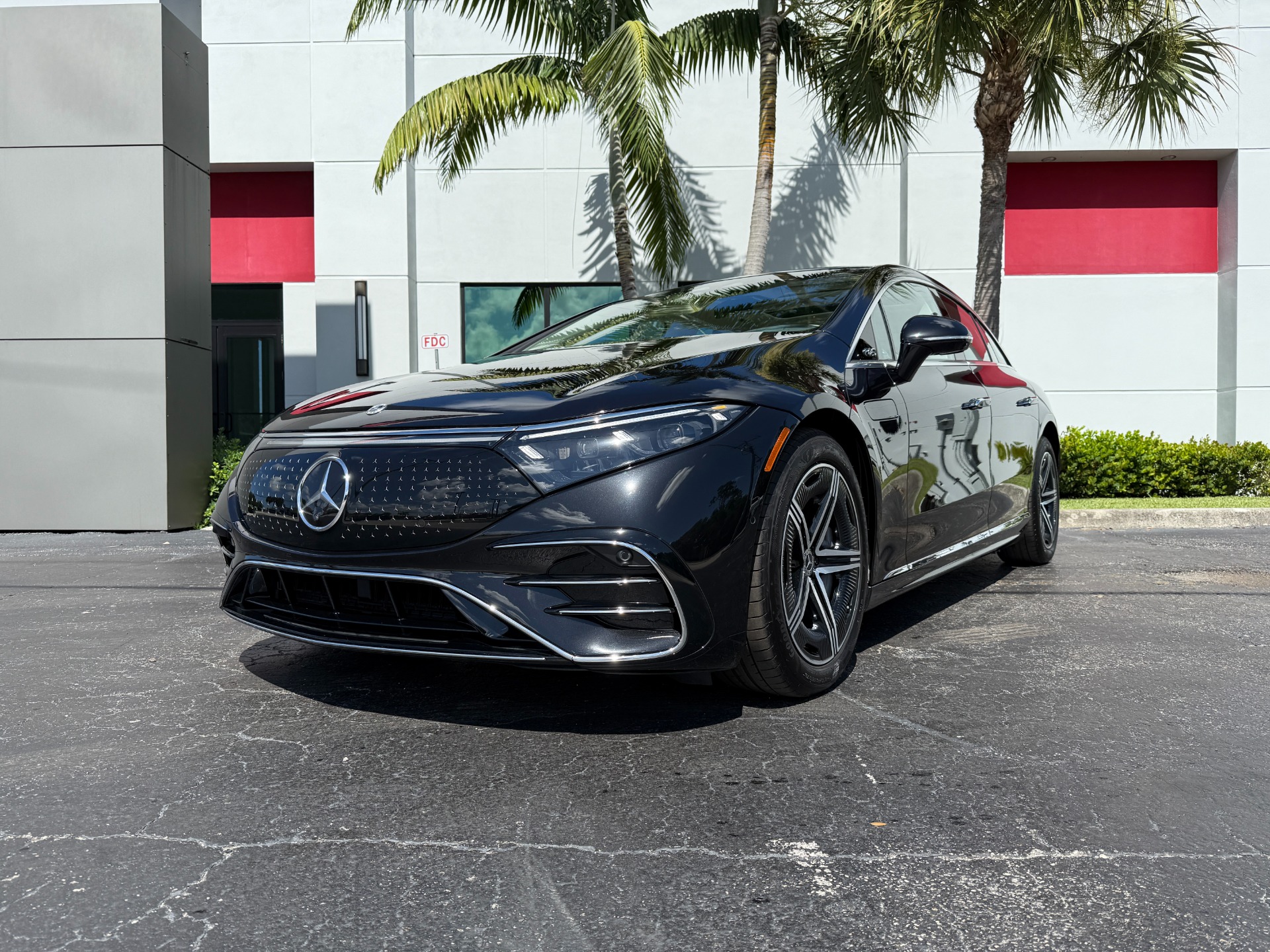Used-2024-Mercedes-Benz-EQS-EQS-450+