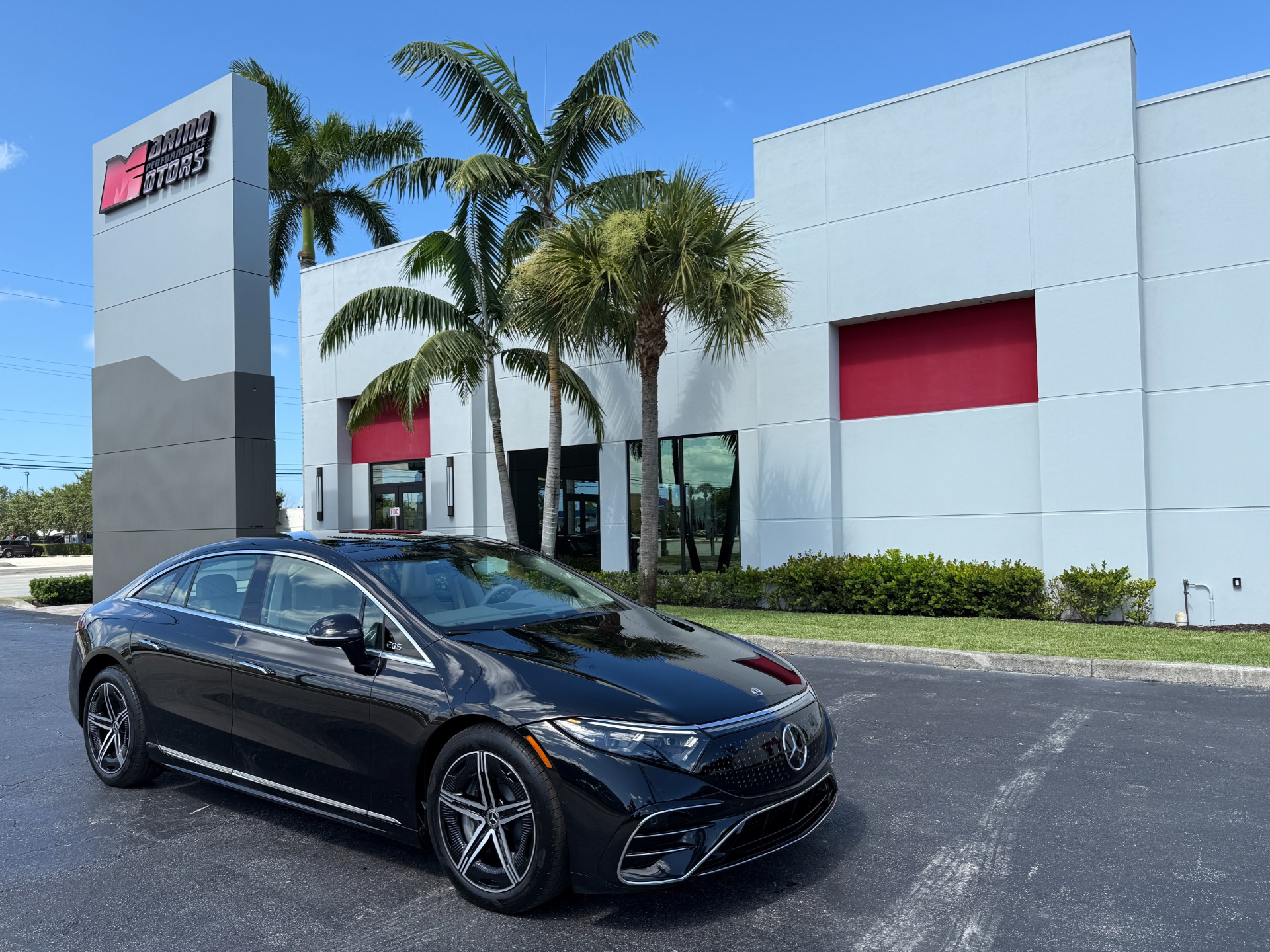 Used-2024-Mercedes-Benz-EQS-EQS-450+