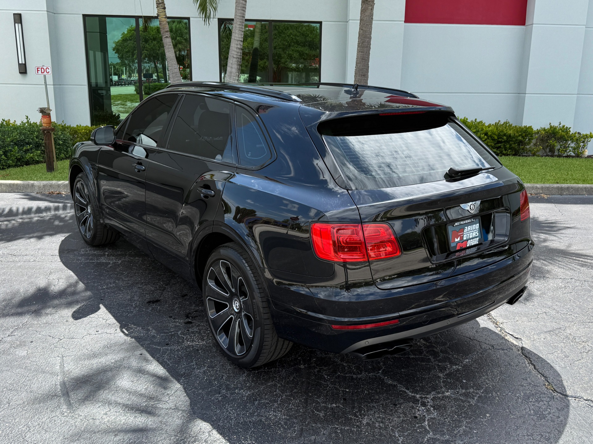 Used-2020-Bentley-Bentayga-Design-Edition