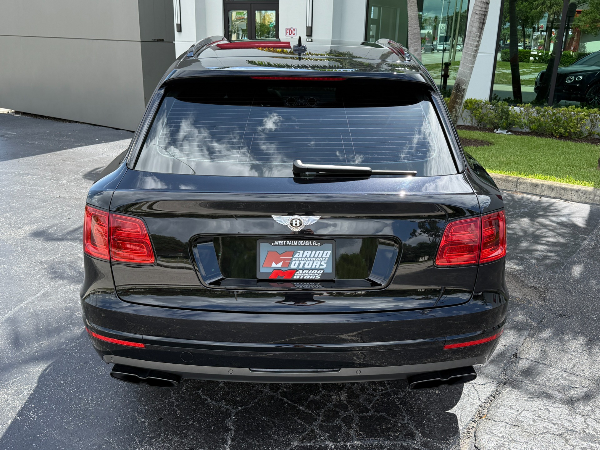 Used-2020-Bentley-Bentayga-Design-Edition