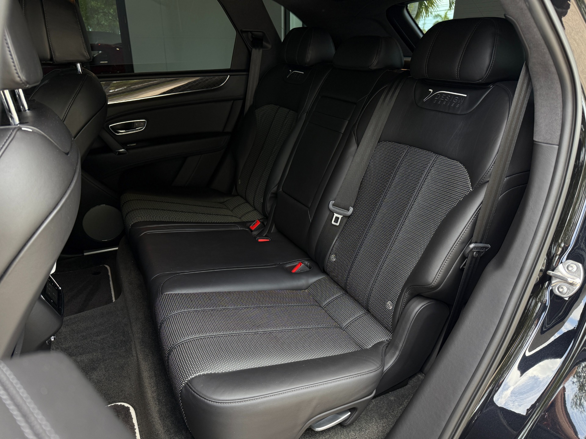 Used-2020-Bentley-Bentayga-Design-Edition