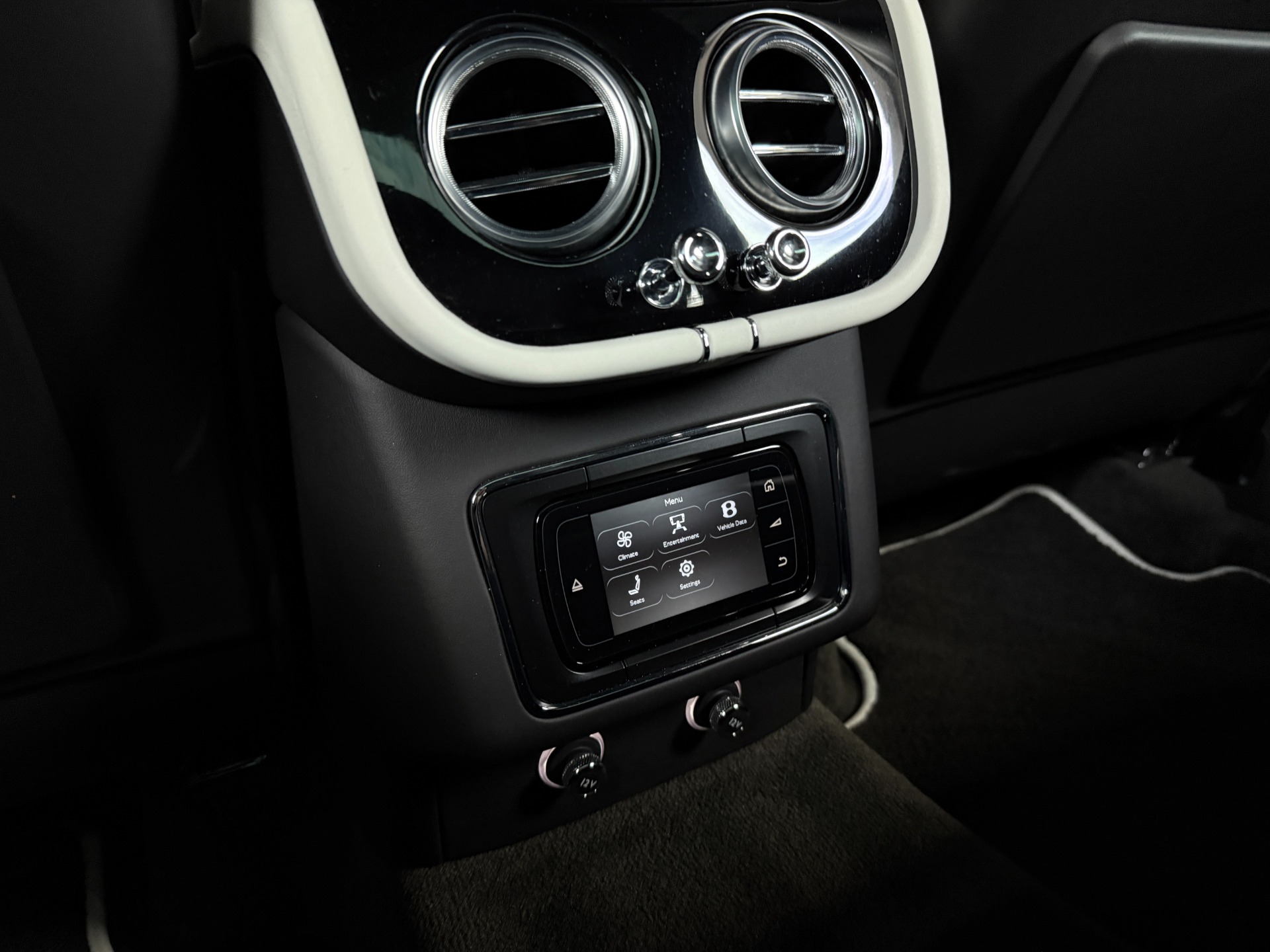 Used-2020-Bentley-Bentayga-Design-Edition
