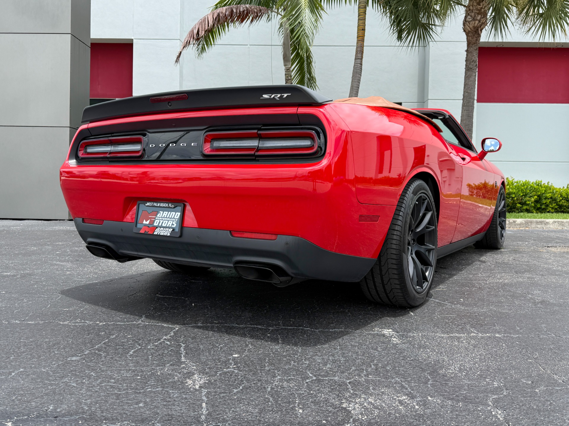 Used-2015-Dodge-Challenger-SRT-Hellcat