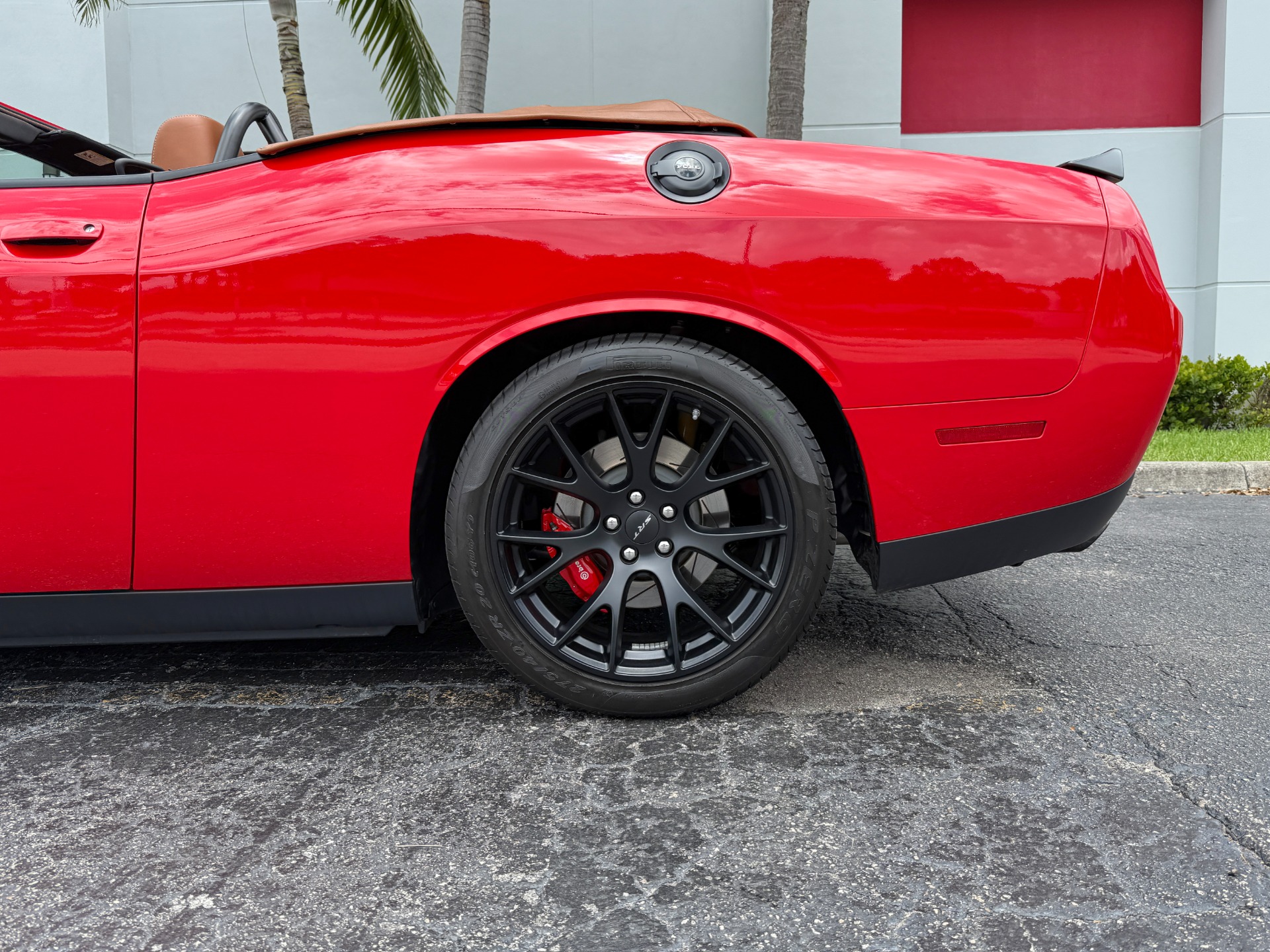 Used-2015-Dodge-Challenger-SRT-Hellcat