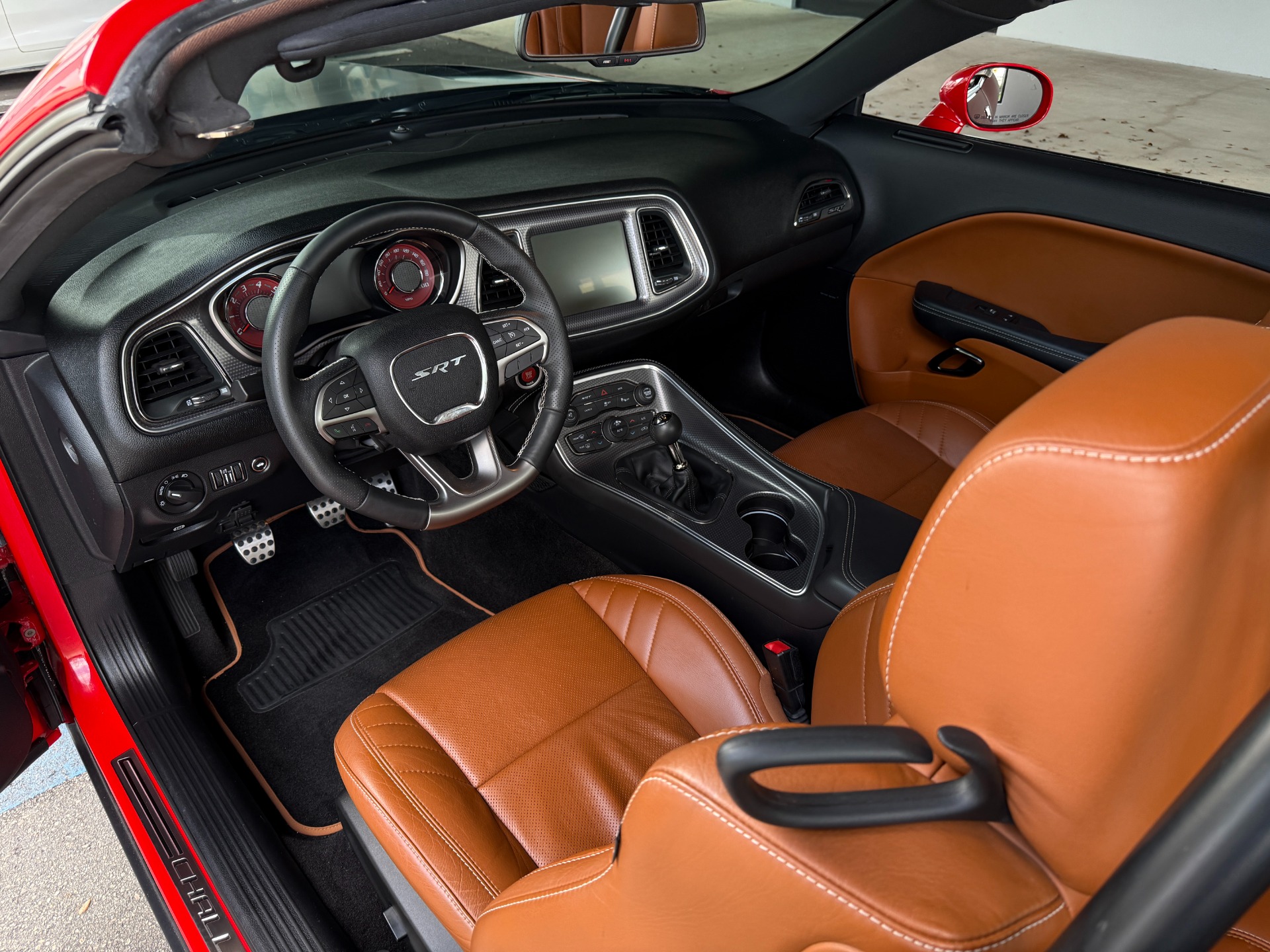 Used-2015-Dodge-Challenger-SRT-Hellcat