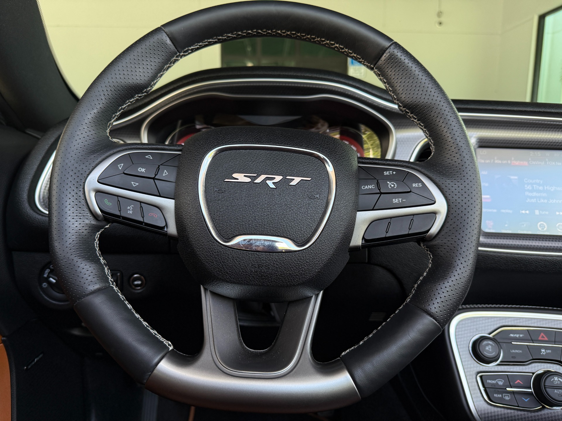 Used-2015-Dodge-Challenger-SRT-Hellcat
