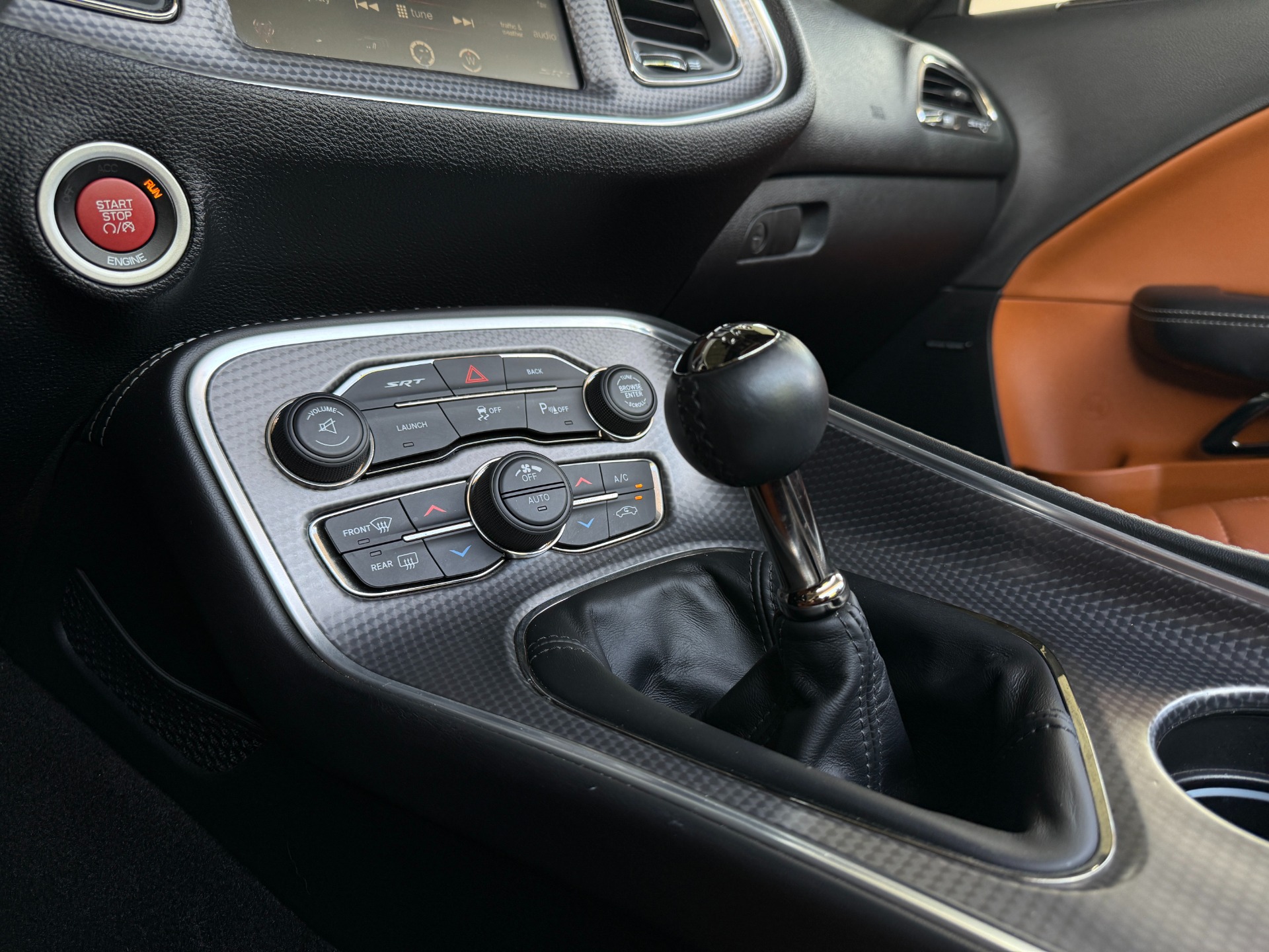 Used-2015-Dodge-Challenger-SRT-Hellcat