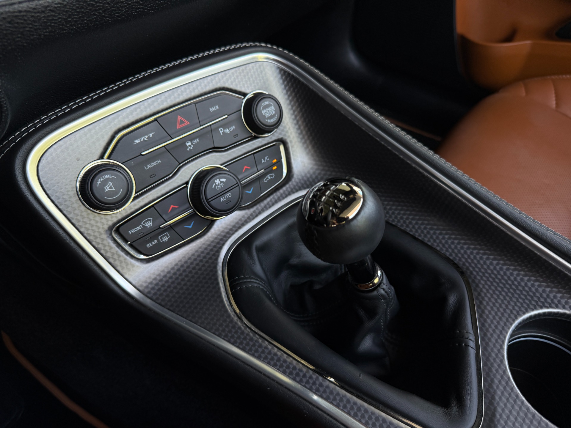 Used-2015-Dodge-Challenger-SRT-Hellcat