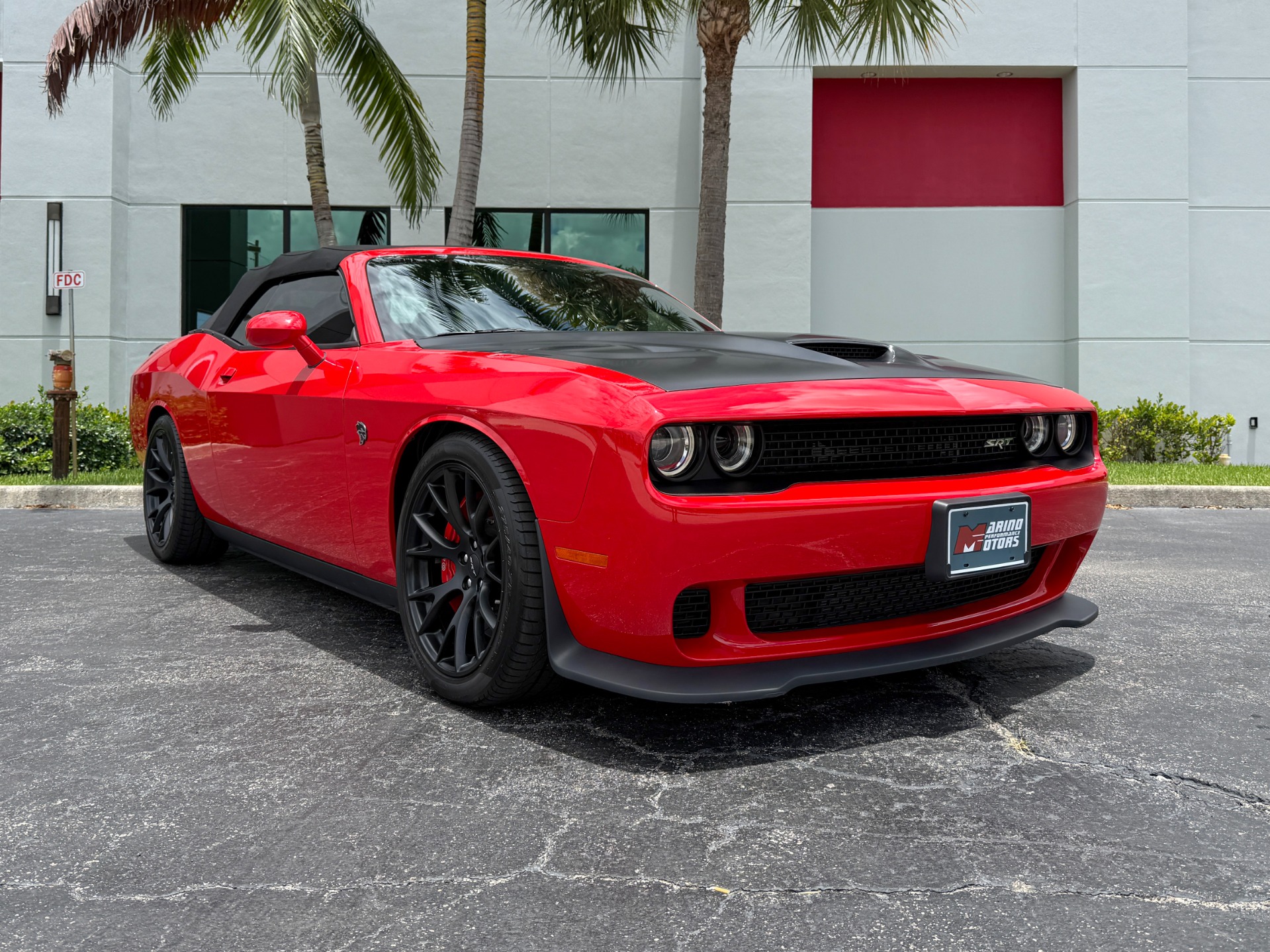 Used-2015-Dodge-Challenger-SRT-Hellcat