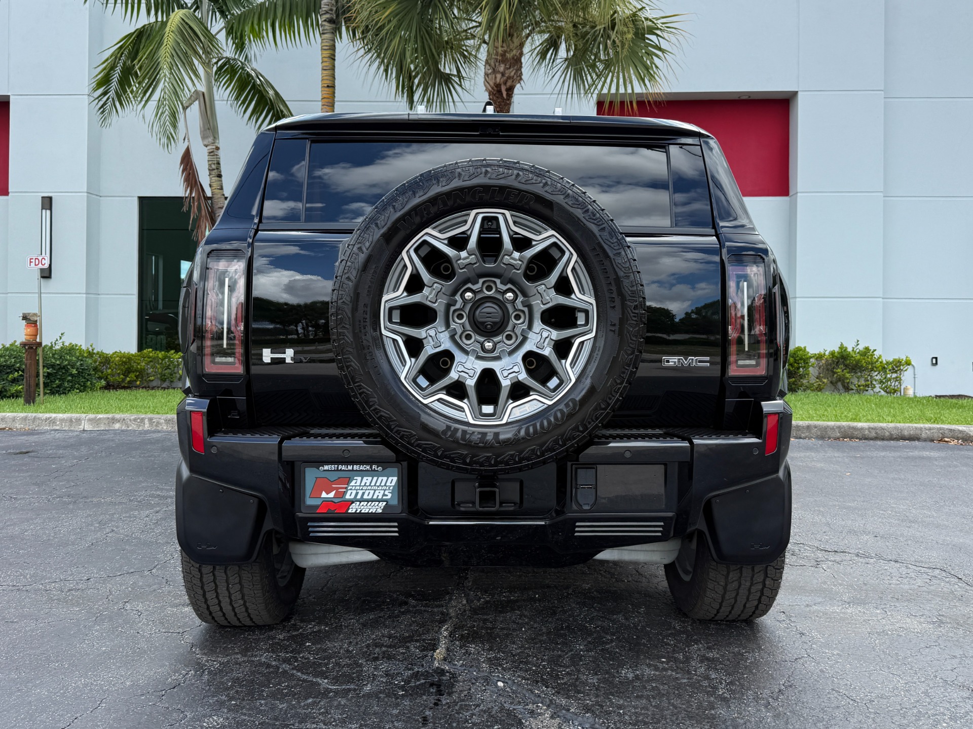 Used-2025-GMC-HUMMER-EV-3X