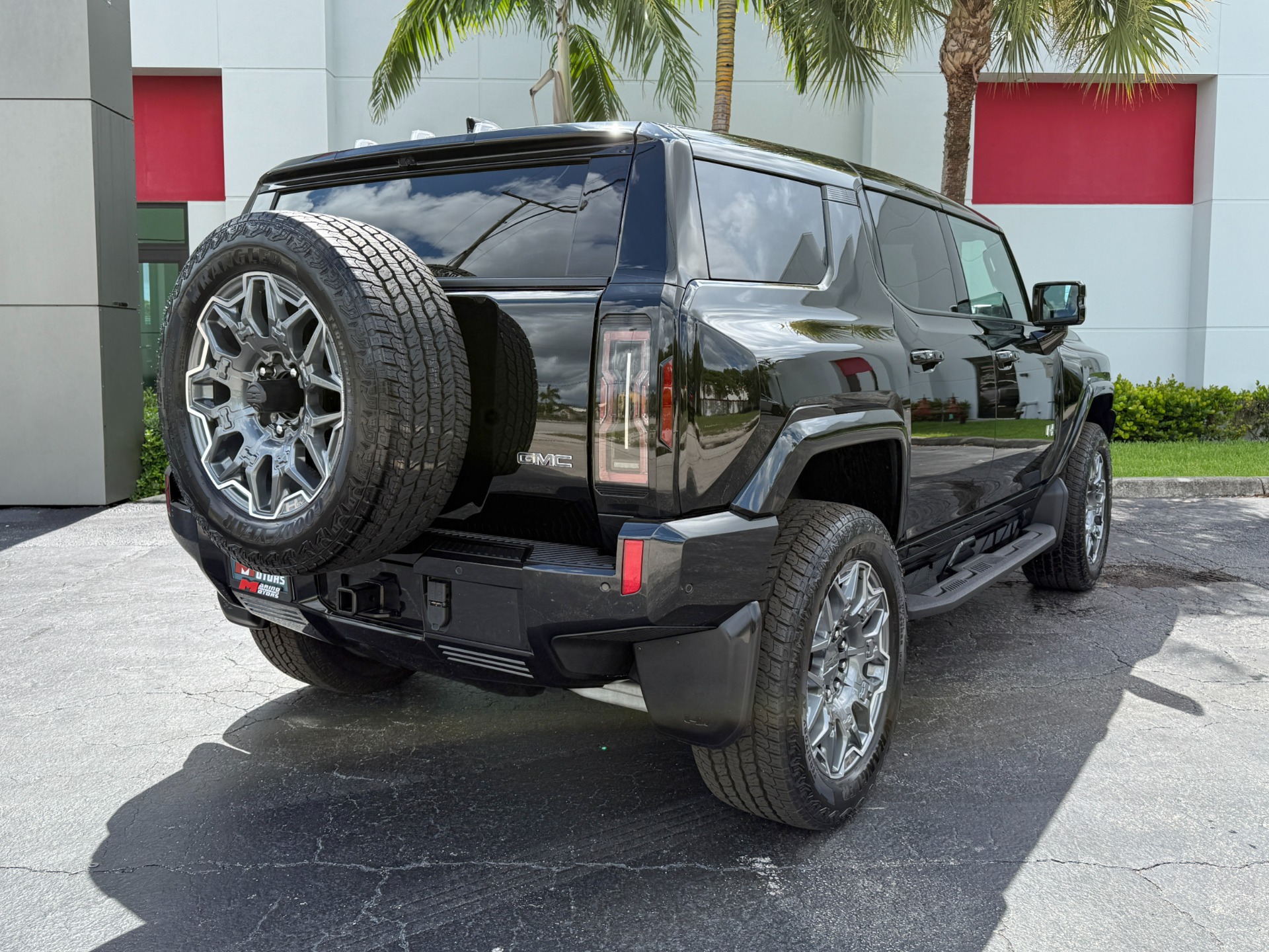 Used-2025-GMC-HUMMER-EV-3X