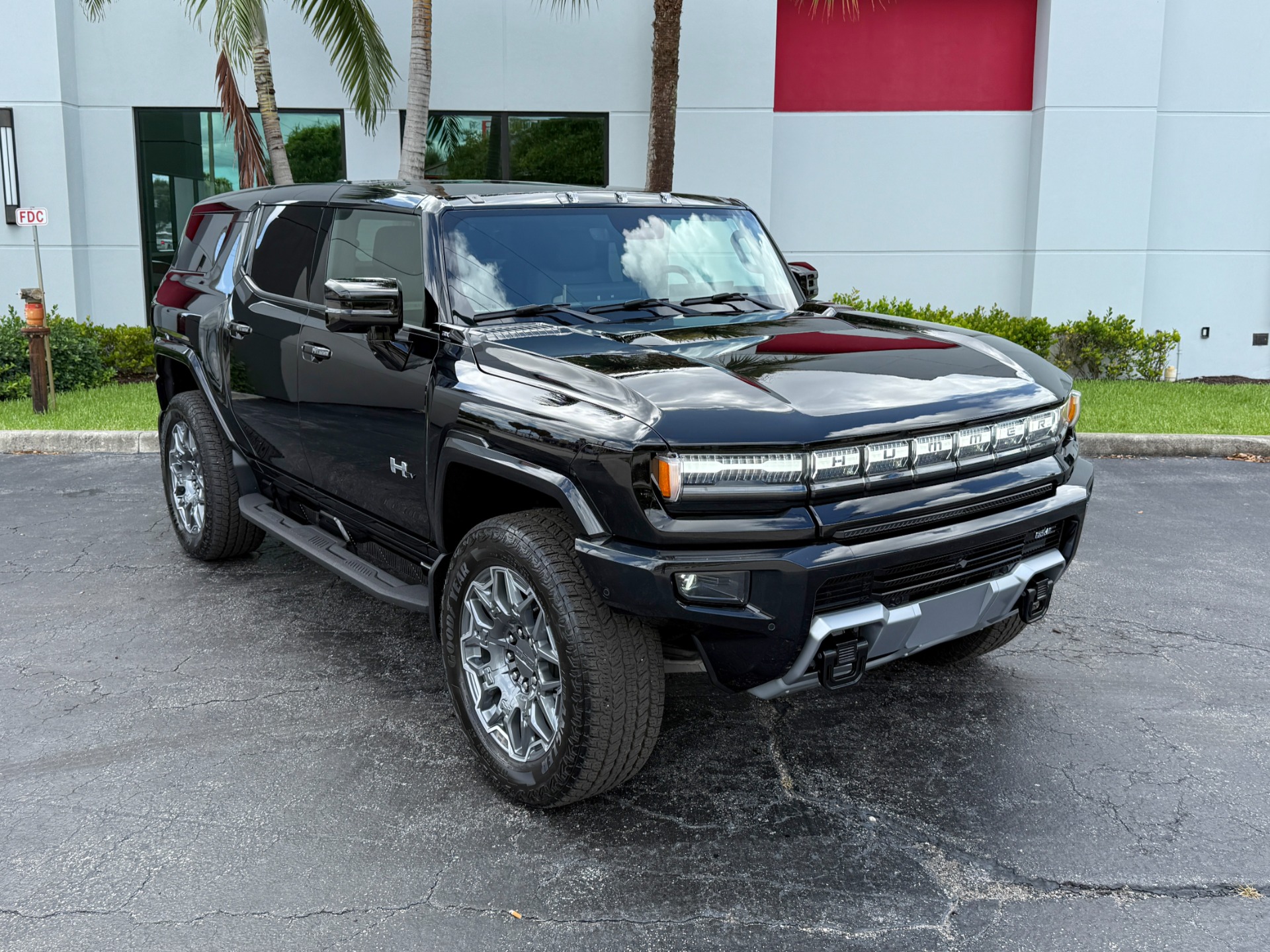 Used-2025-GMC-HUMMER-EV-3X
