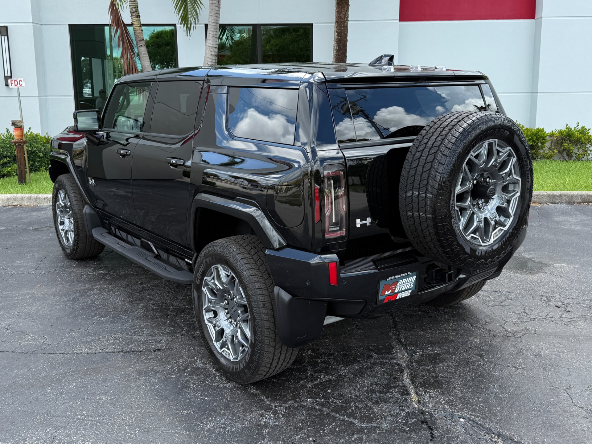 Used-2025-GMC-HUMMER-EV-3X