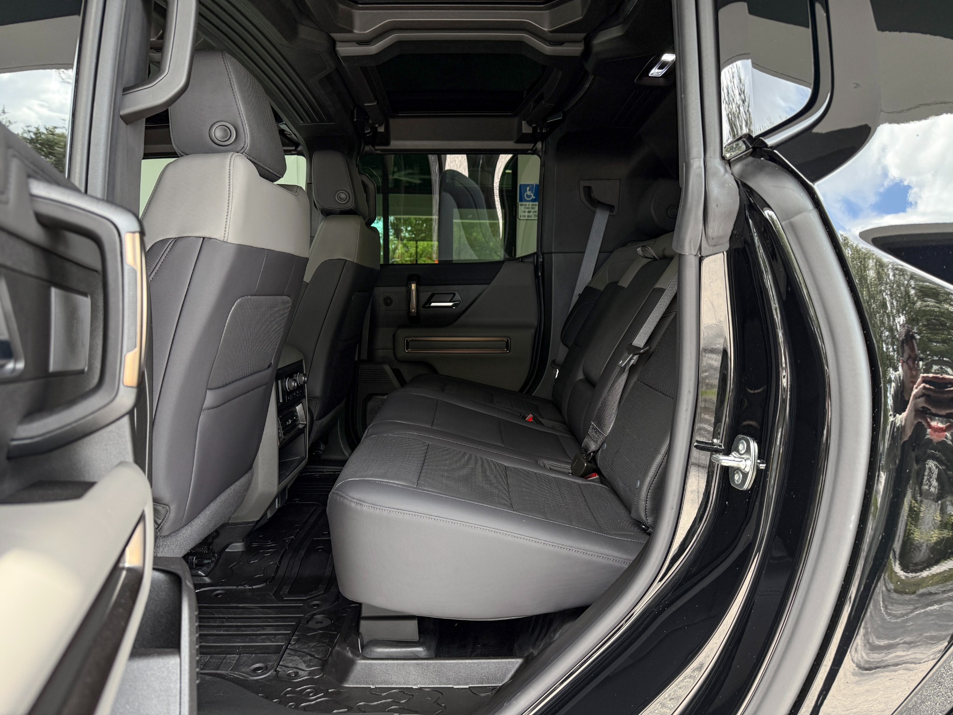Used-2025-GMC-HUMMER-EV-3X