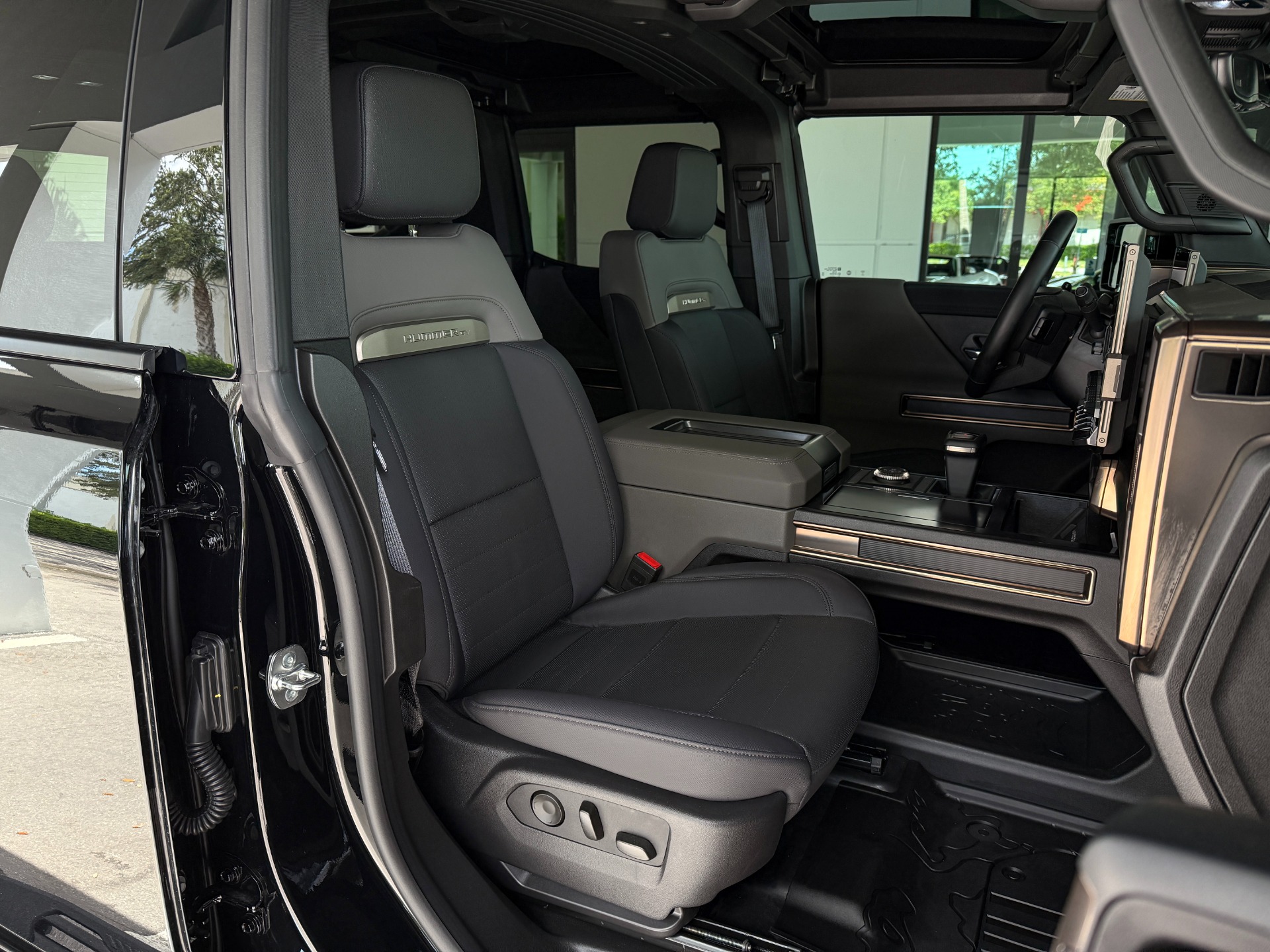 Used-2025-GMC-HUMMER-EV-3X