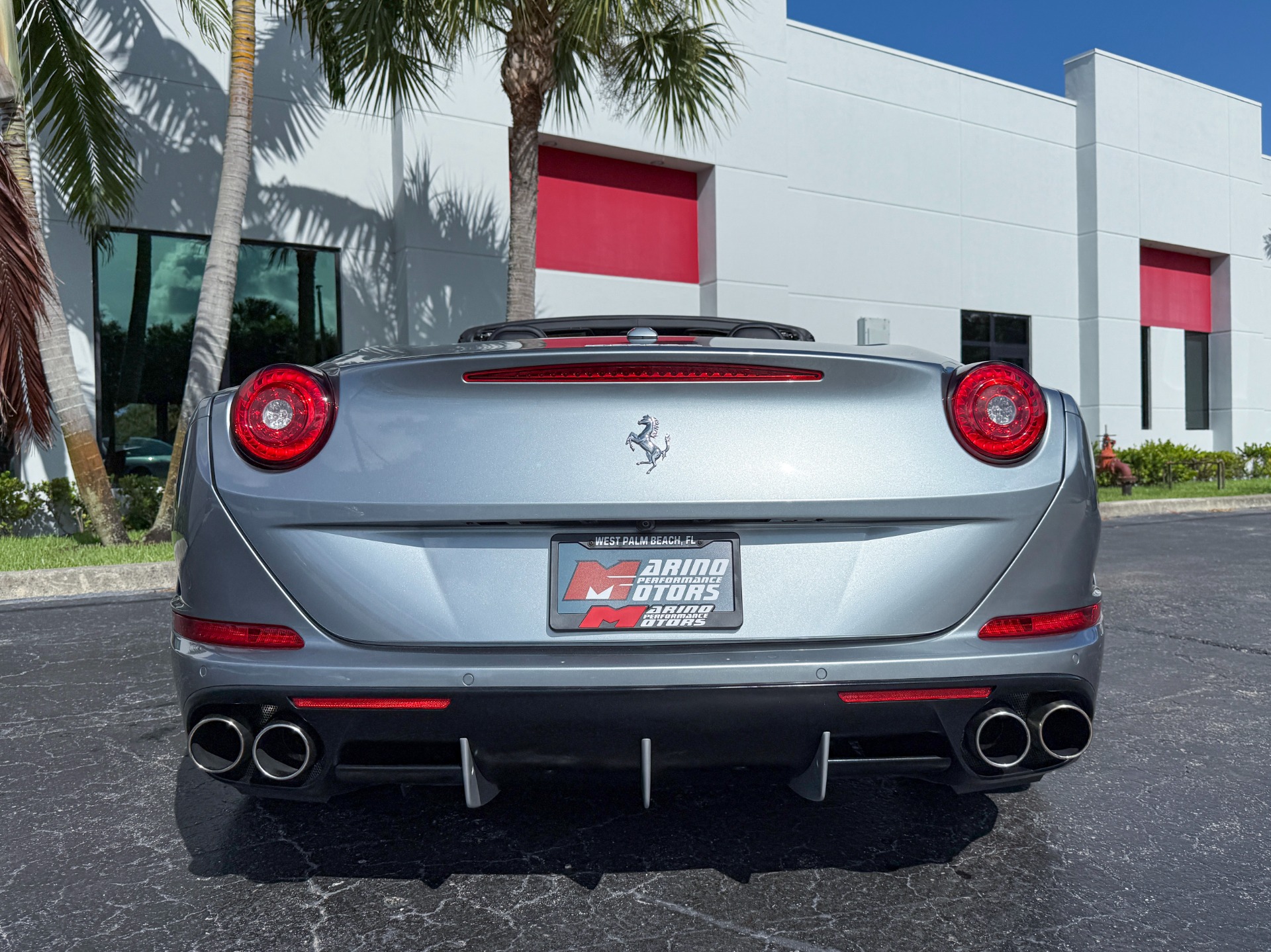 Used-2017-Ferrari-California-T