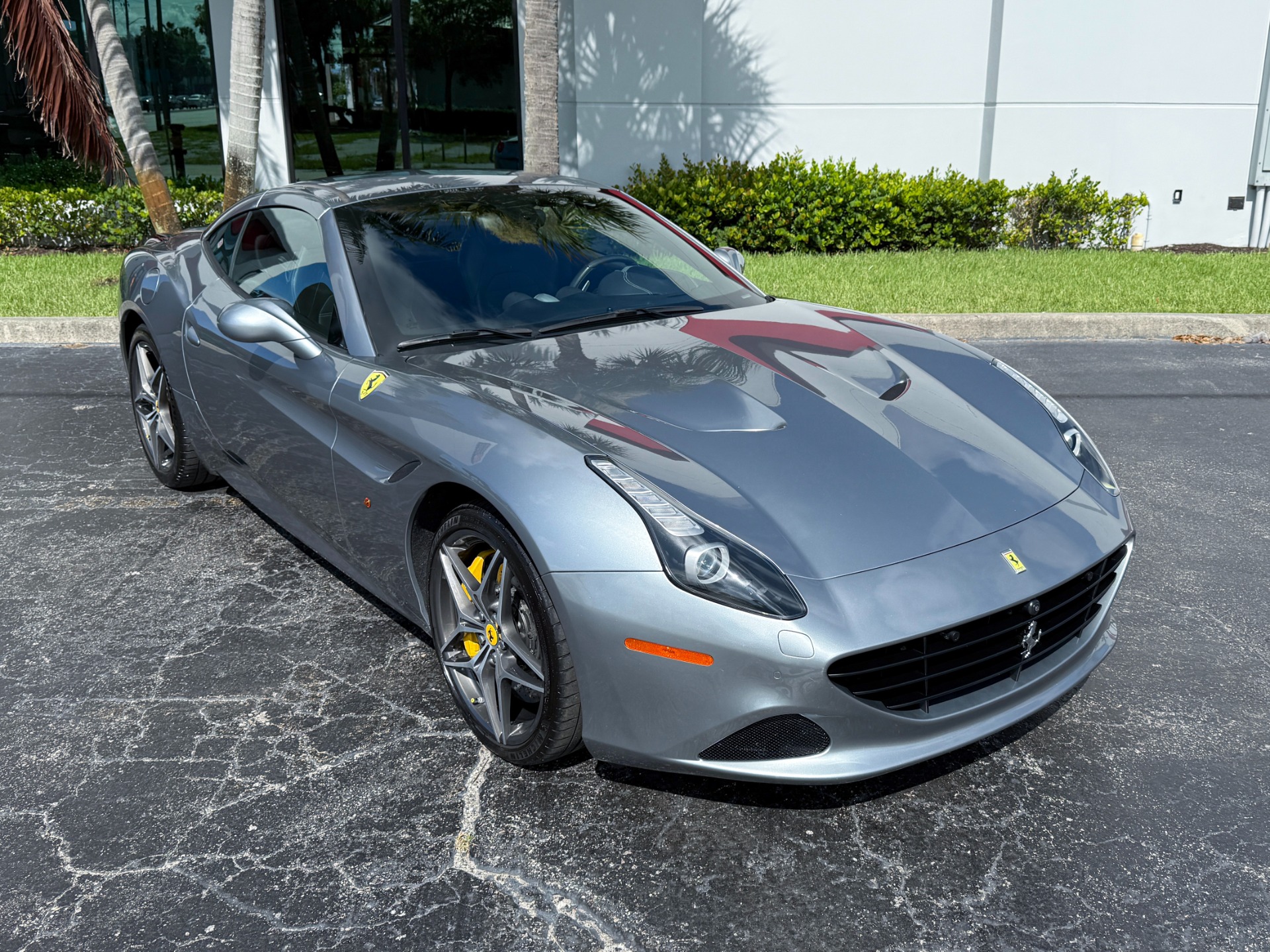 Used-2017-Ferrari-California-T