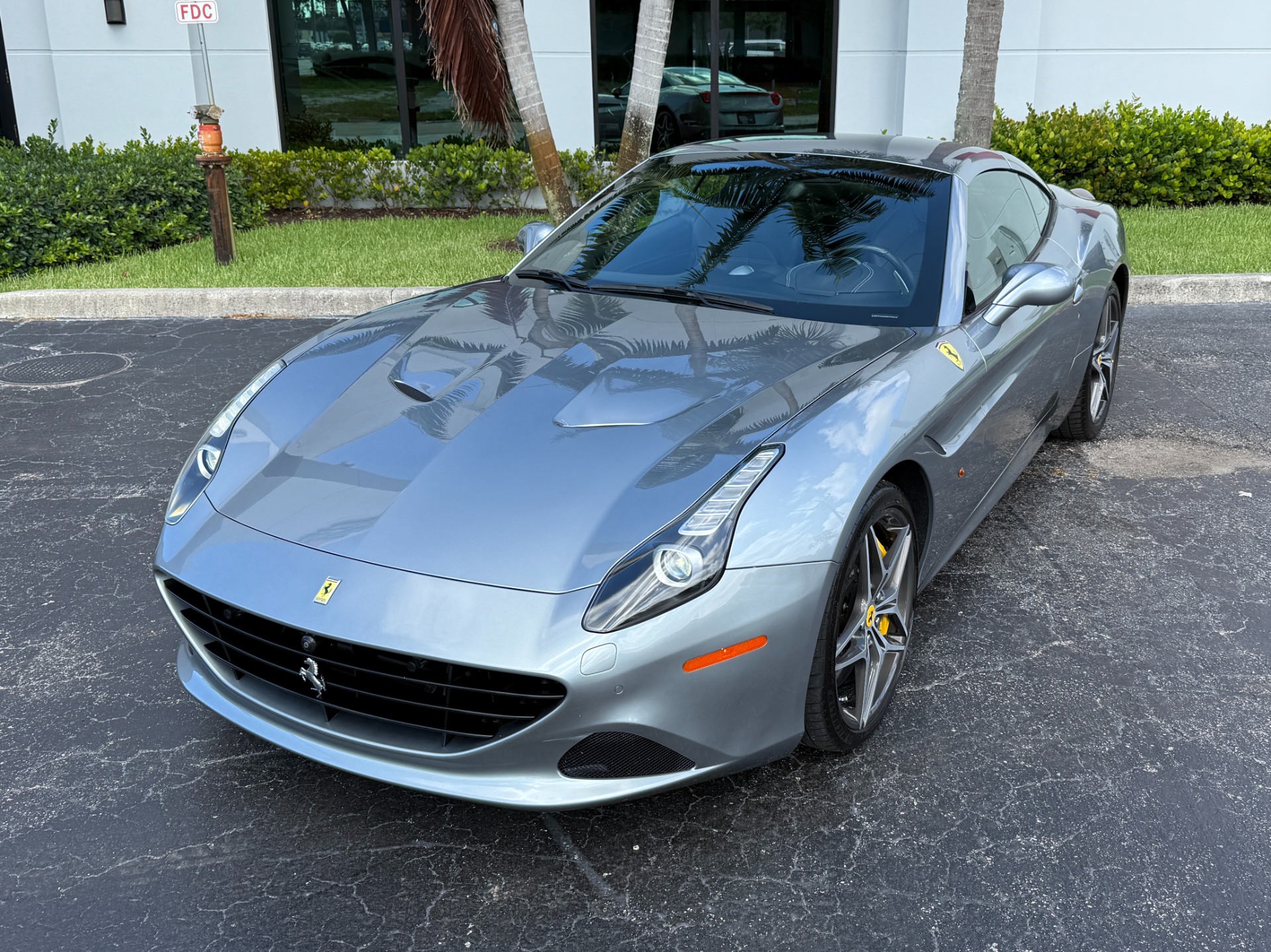 Used-2017-Ferrari-California-T
