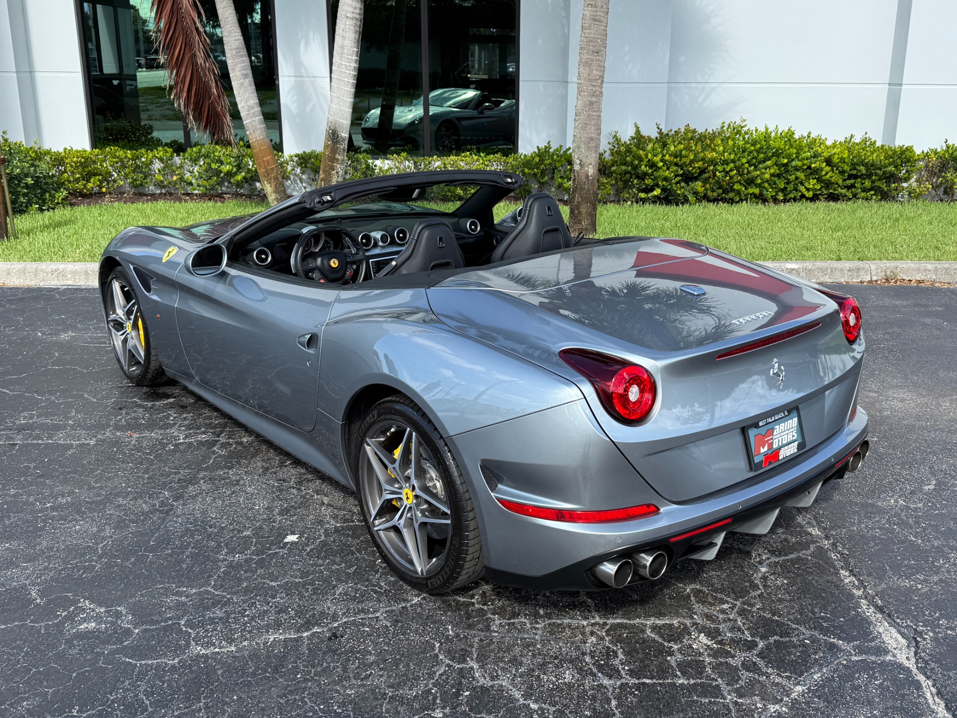 Used-2017-Ferrari-California-T