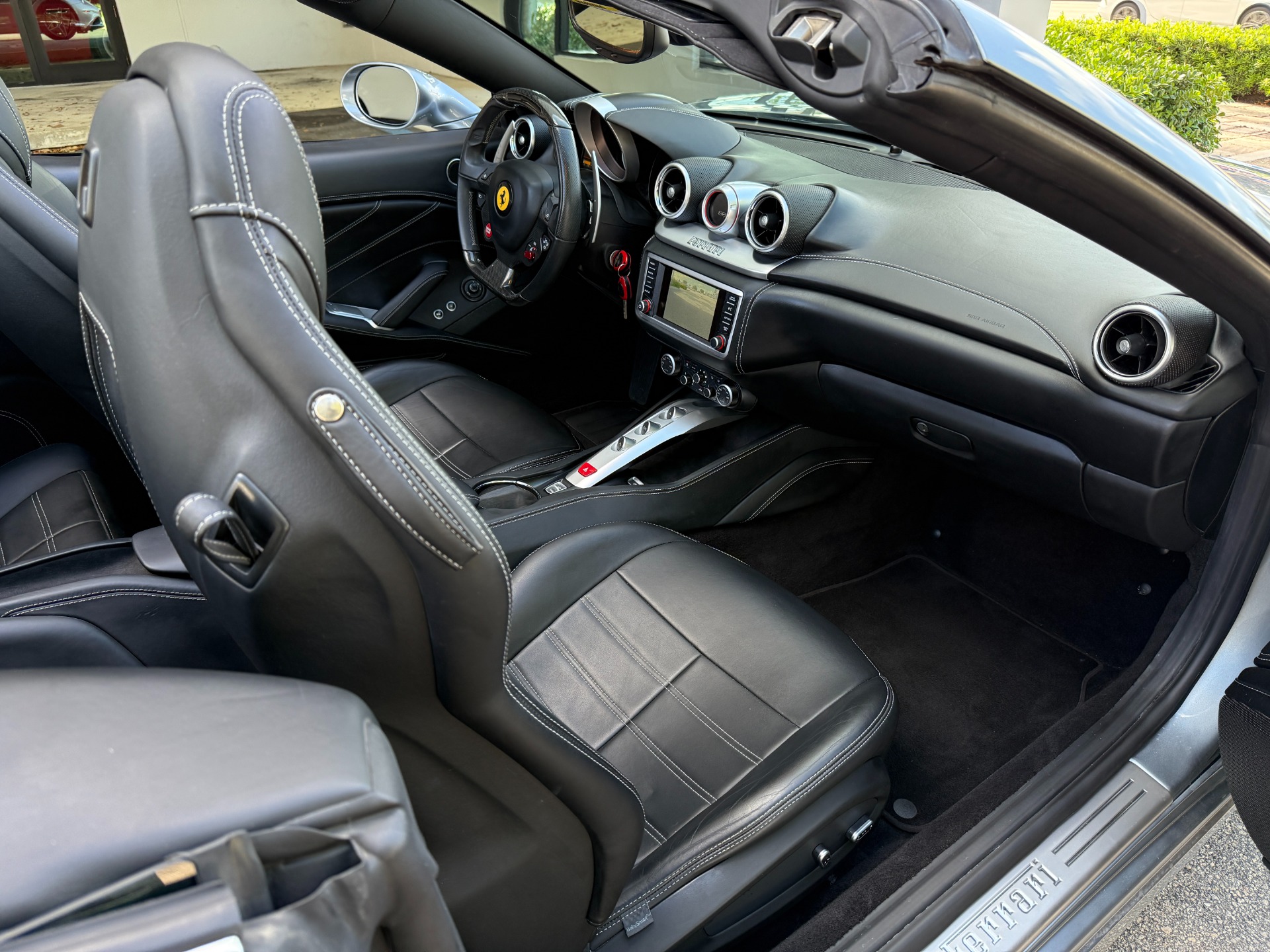 Used-2017-Ferrari-California-T