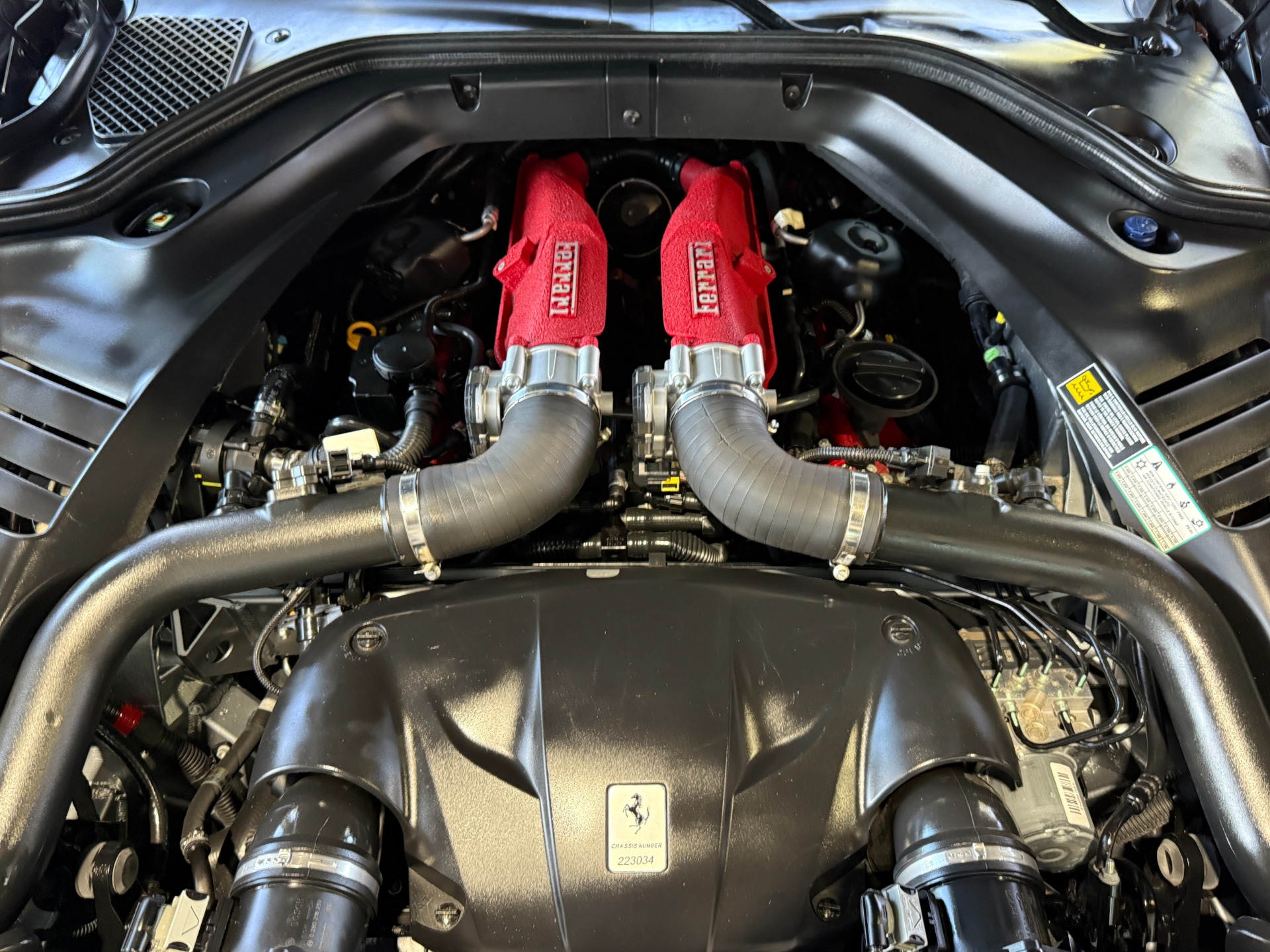 Used-2017-Ferrari-California-T