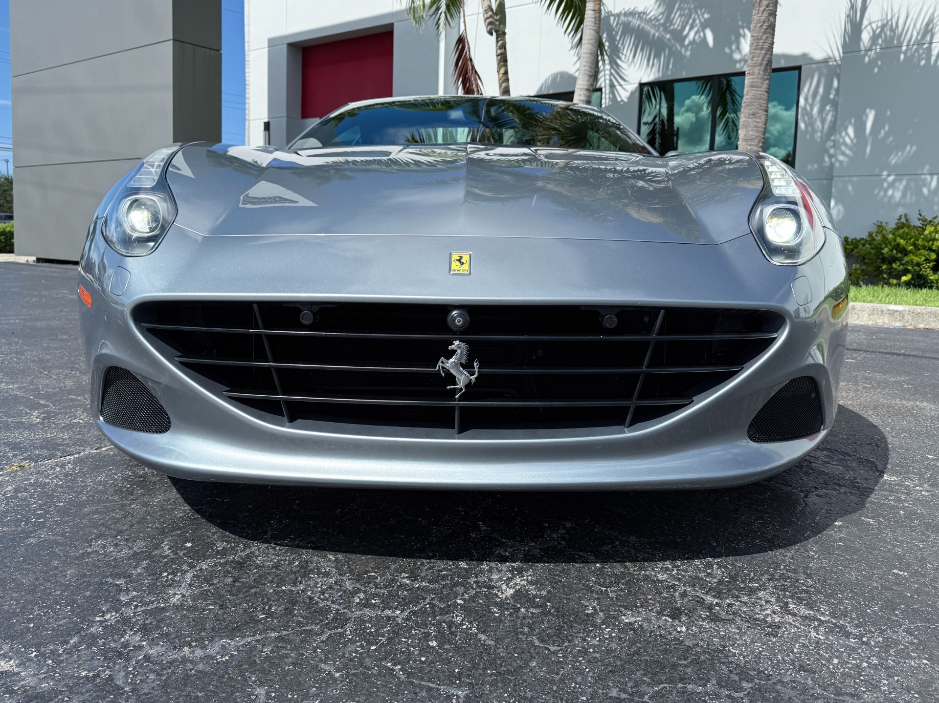 Used-2017-Ferrari-California-T