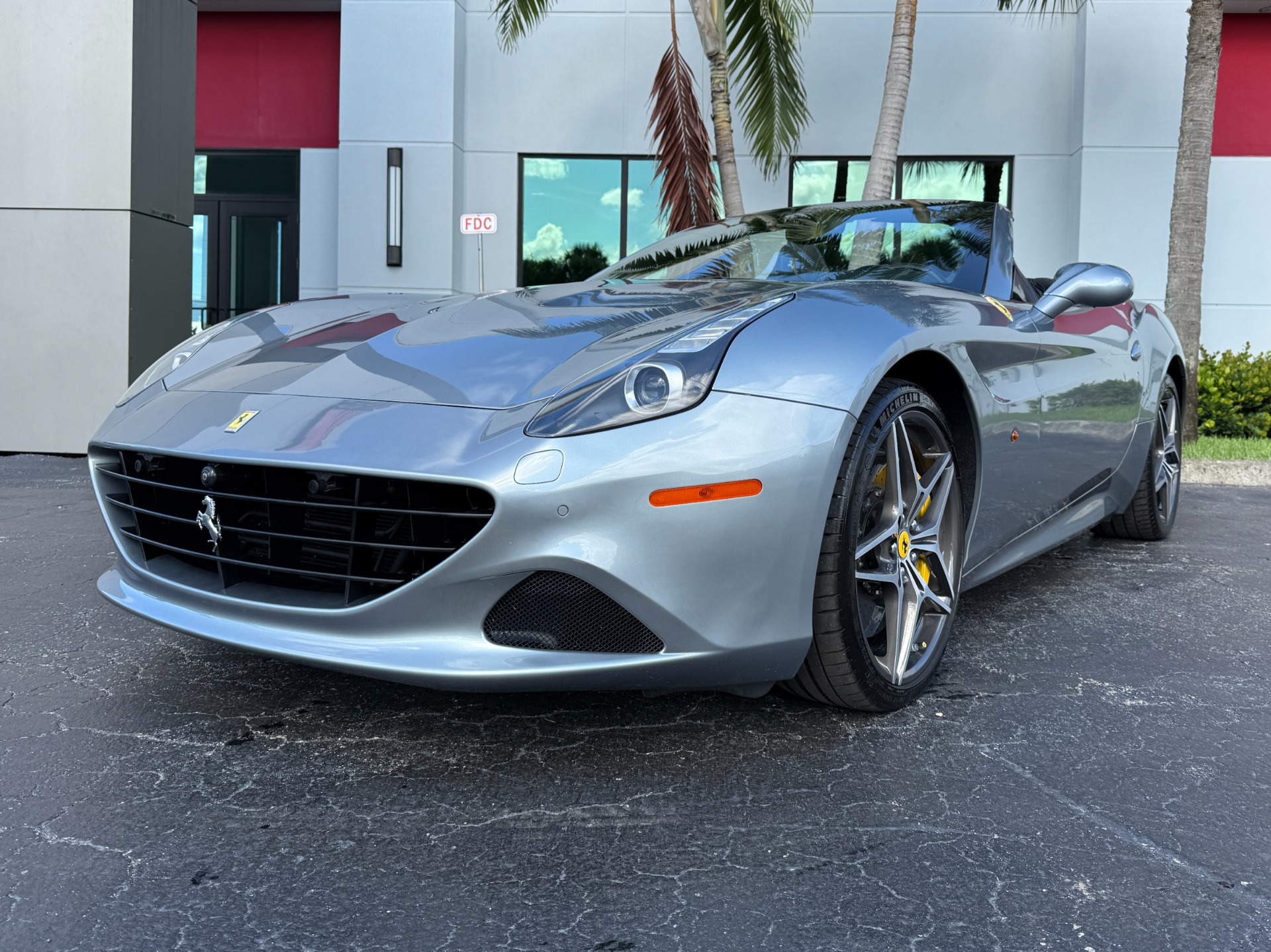 Used-2017-Ferrari-California-T