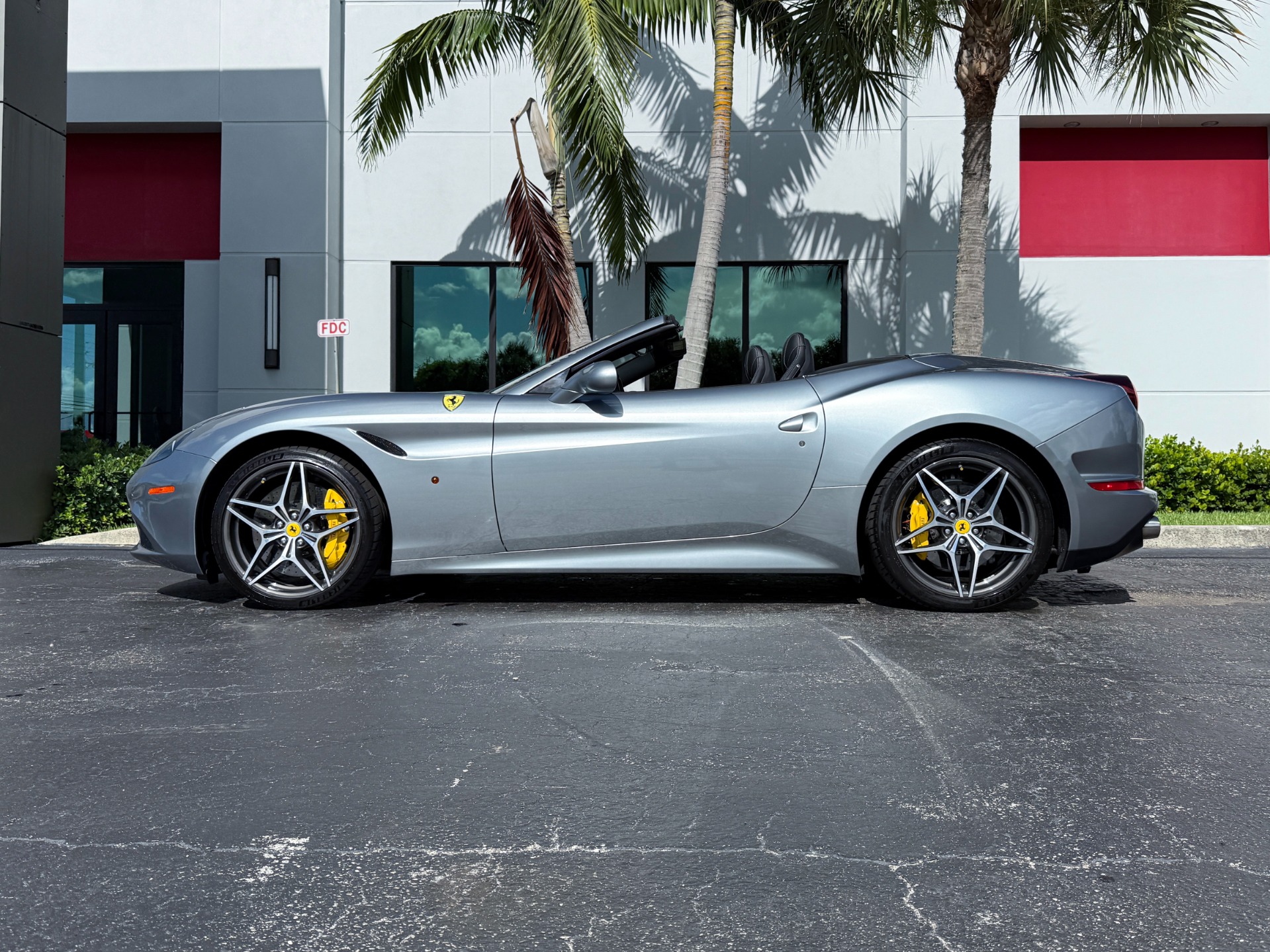 Used-2017-Ferrari-California-T
