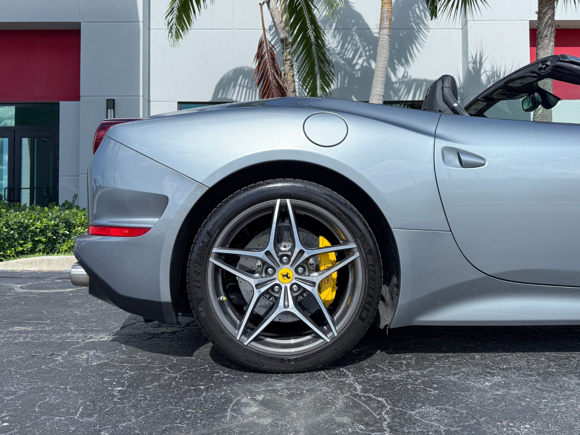 Used-2017-Ferrari-California-T