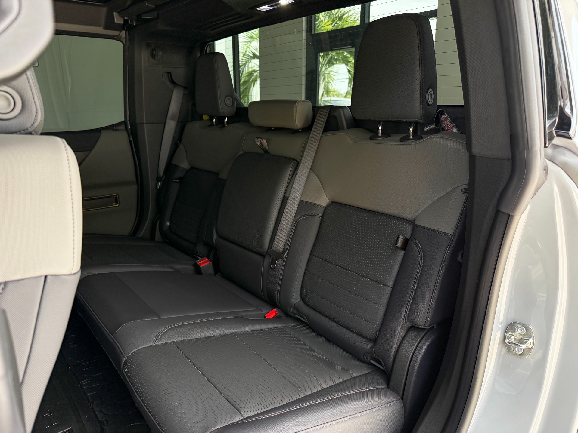 Used-2025-GMC-HUMMER-EV-3X