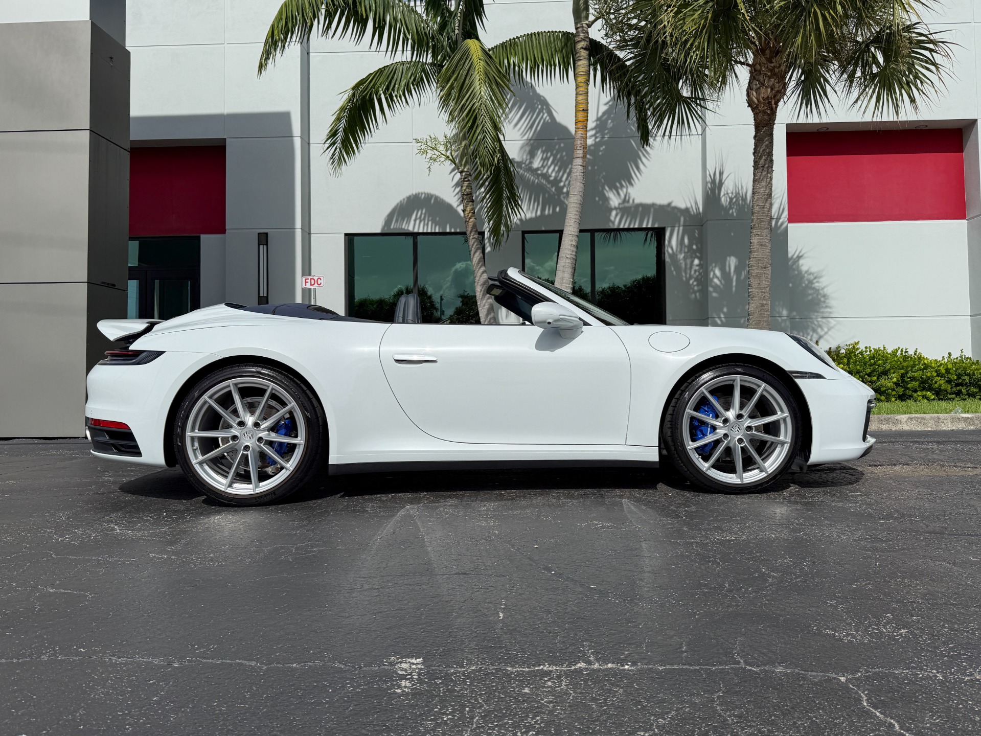 Used-2021-Porsche-911-Carrera