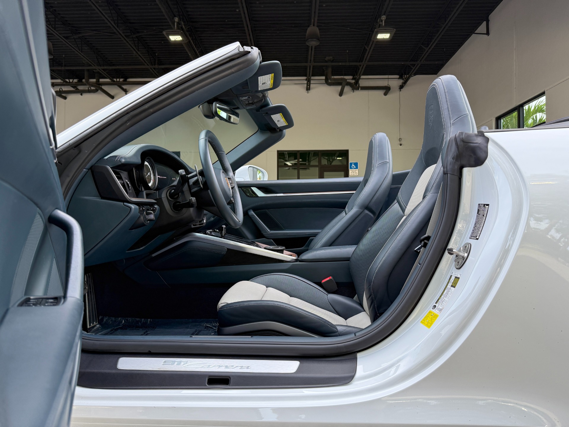 Used-2021-Porsche-911-Carrera