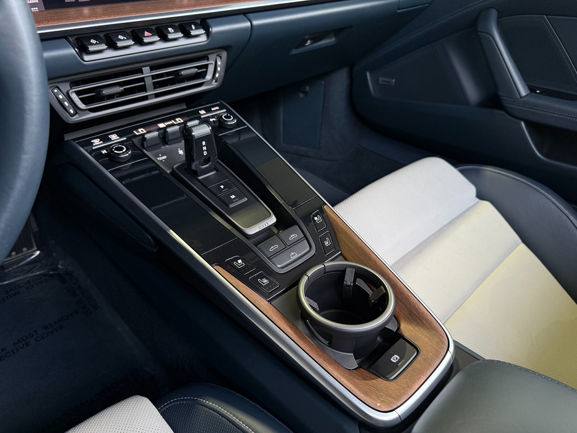 Used-2021-Porsche-911-Carrera