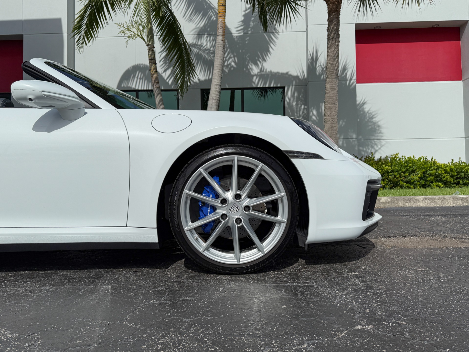 Used-2021-Porsche-911-Carrera