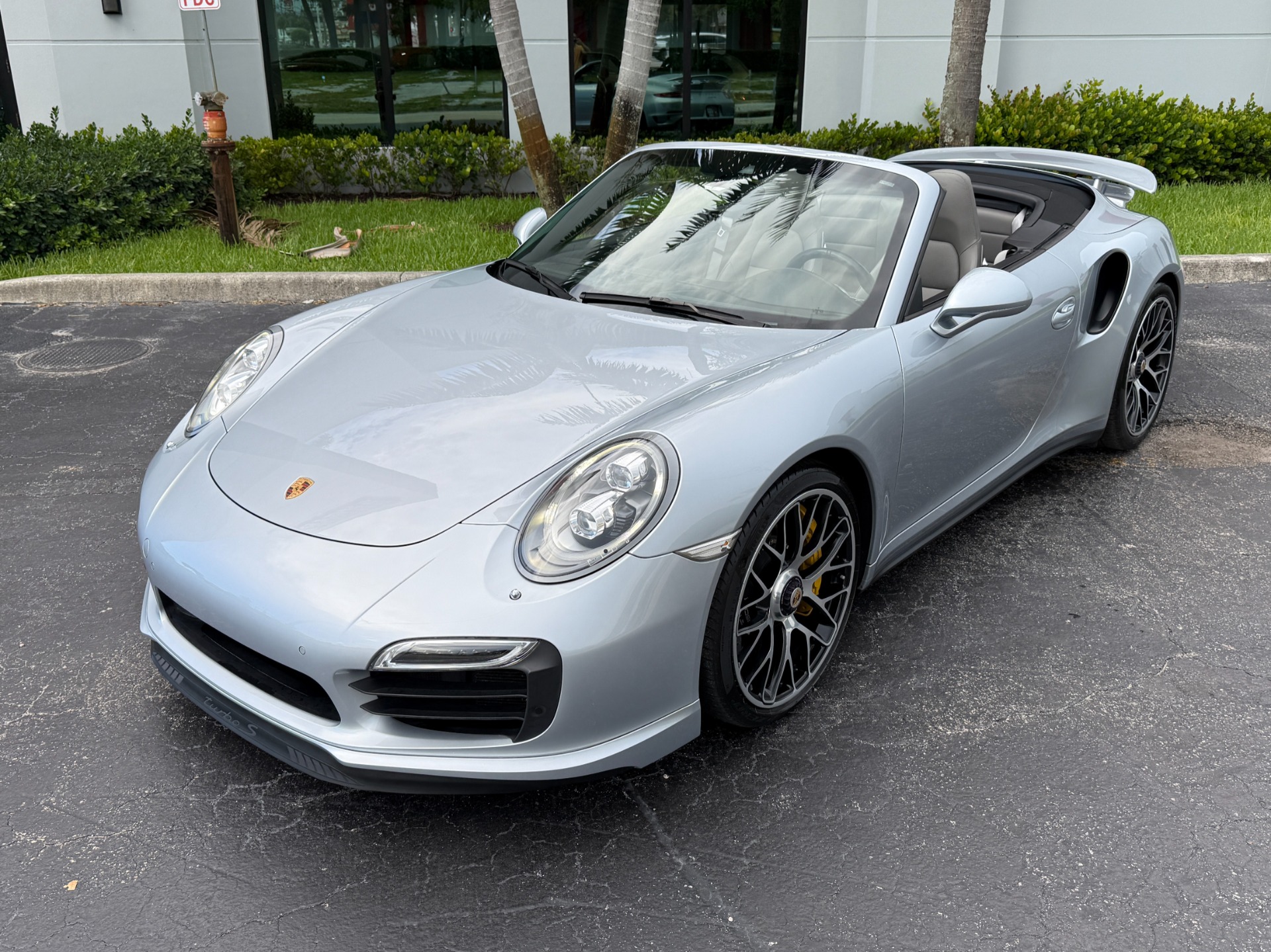 Used-2014-Porsche-911-Turbo-S