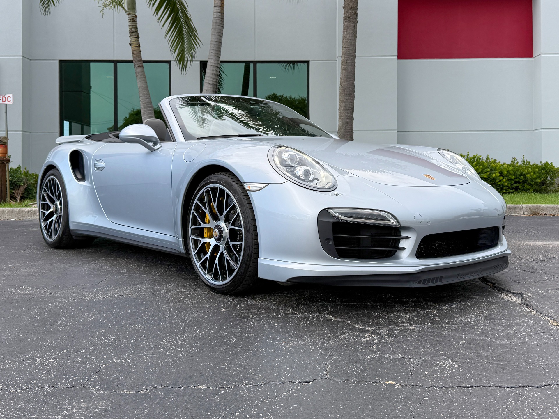 Used-2014-Porsche-911-Turbo-S