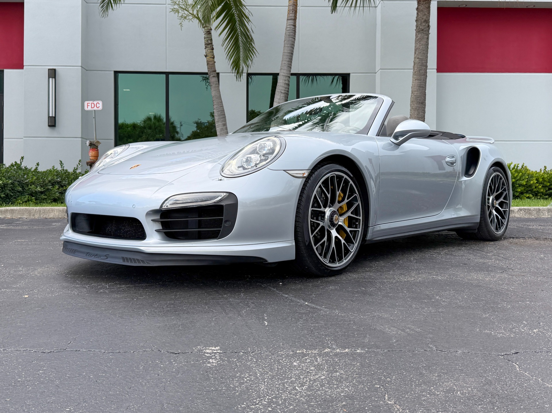 Used-2014-Porsche-911-Turbo-S
